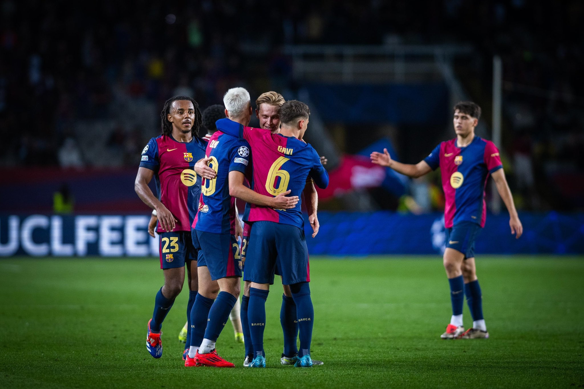 Barcelona Tumbangkan Bayern Munchen, Hansi Flick Sukses Atasi Krisis Belanja Pemain?