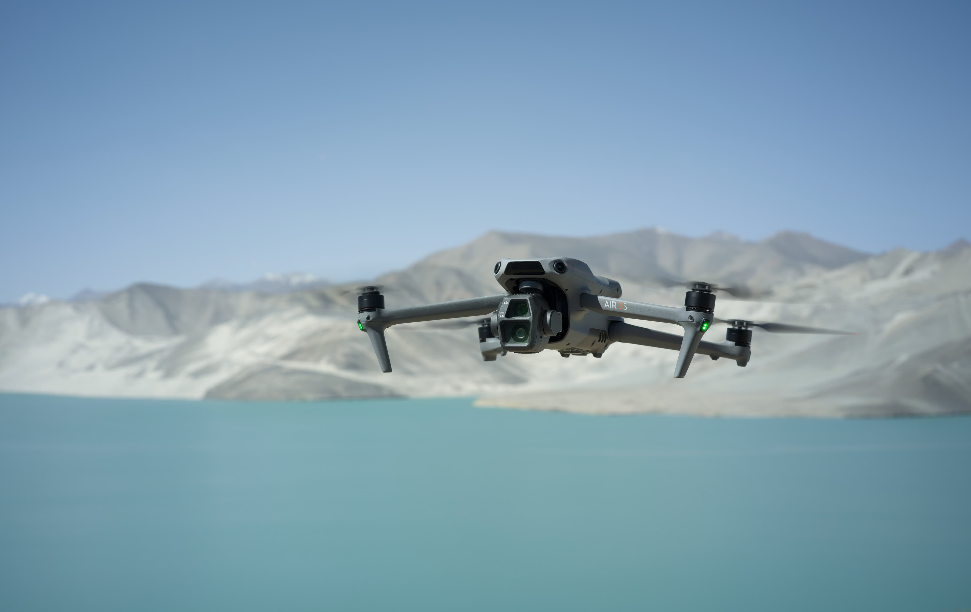 Komisi Komunikasi Federal AS Larang Impor dan Penjualan Drone Asing Baru