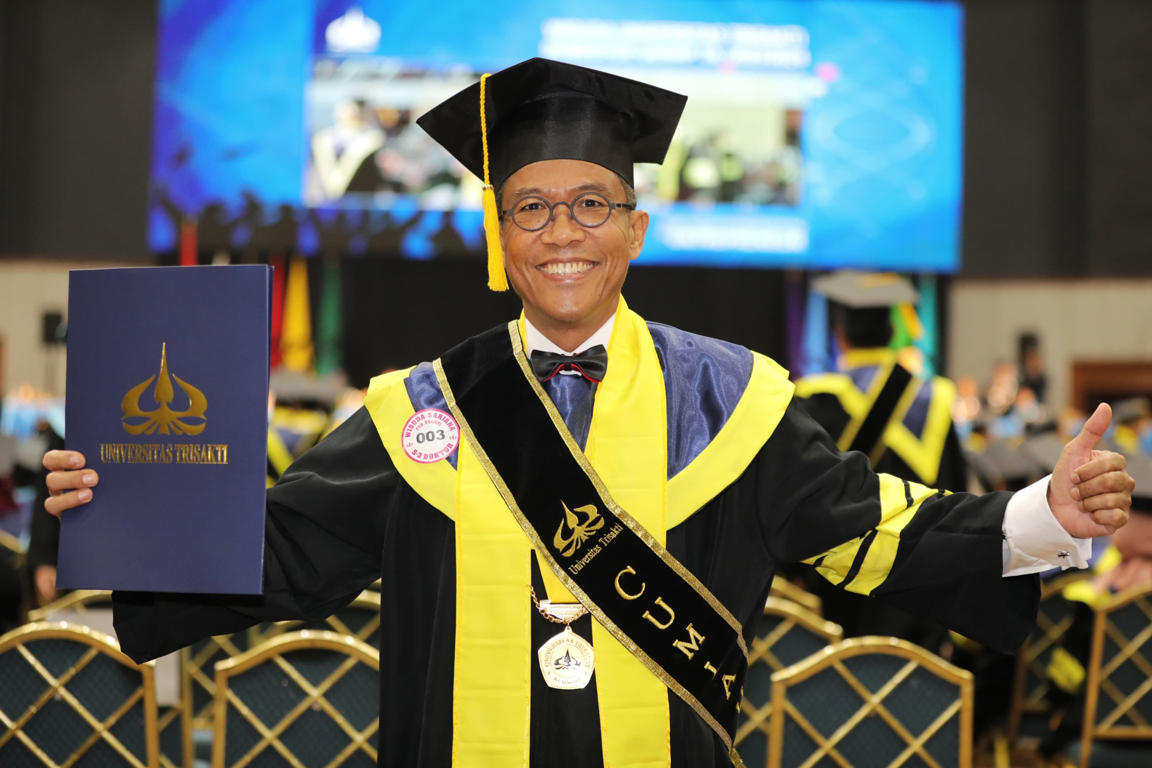 Mukhamad Misbakhun Wisuda Doktoral di JCC Senayan