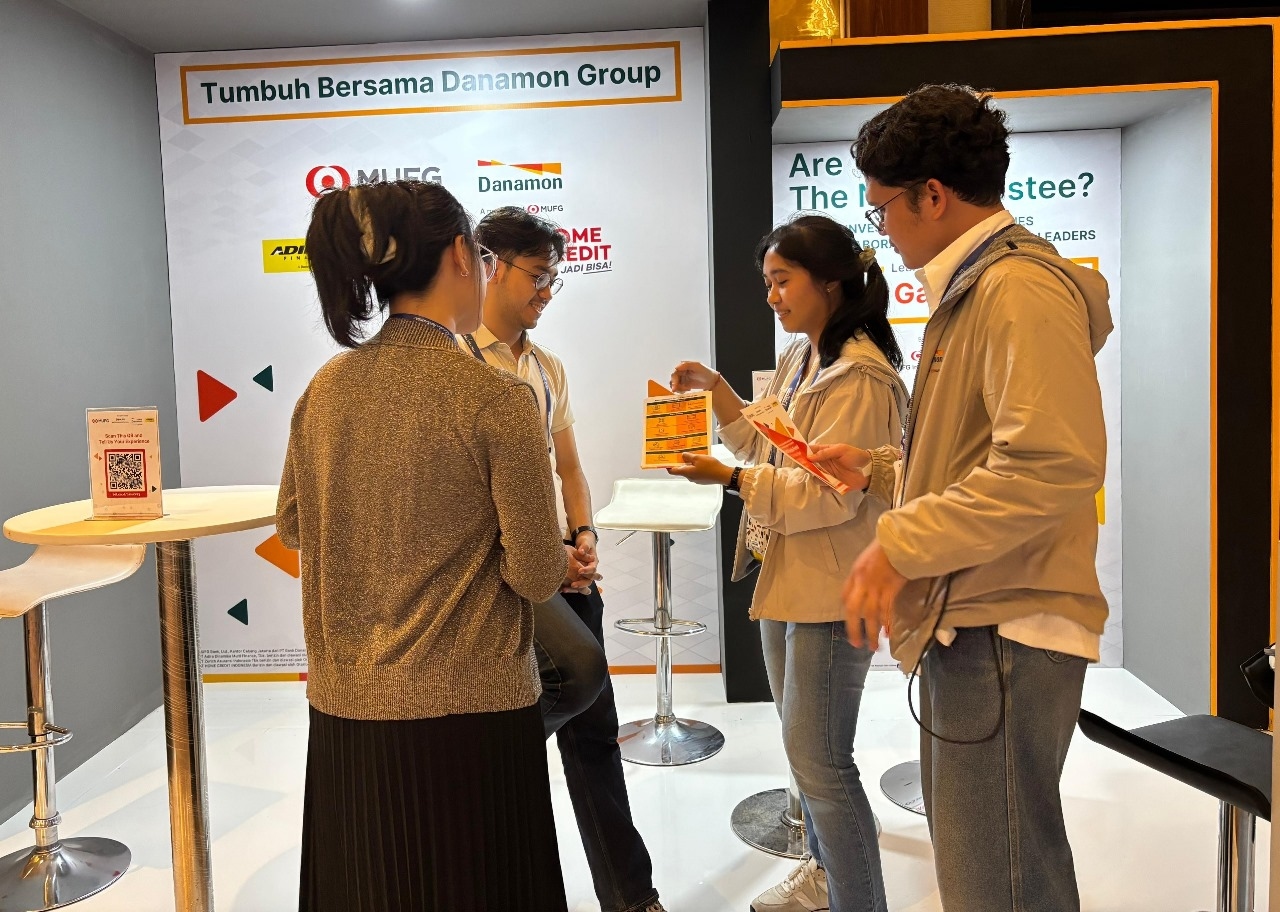 Meriahnya Booth Danamon dan Grup Usaha di Tech in Asia Conference 2024