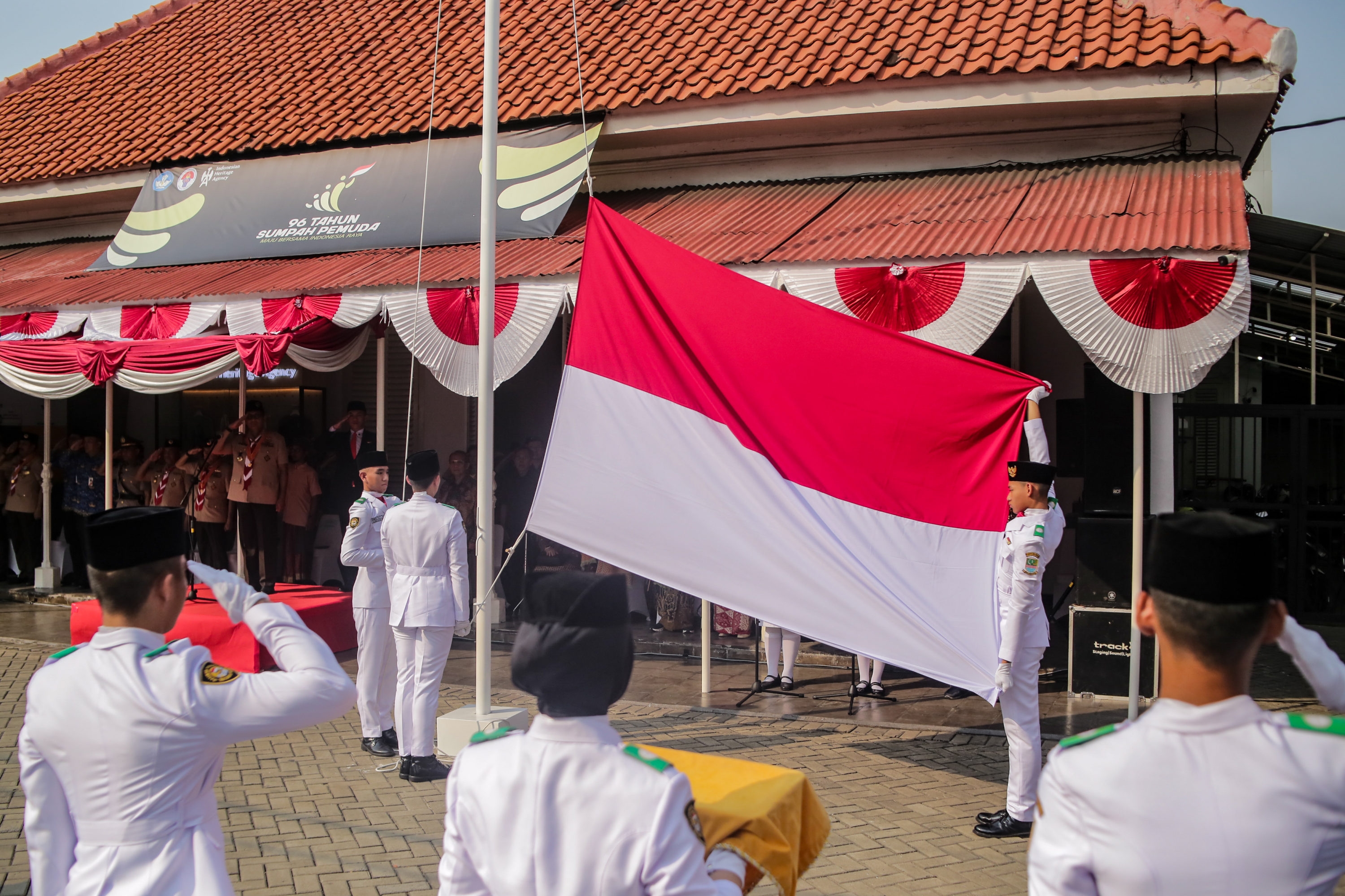 Bagaimana Landasan Yuridis Kedaulatan Negara Republik Indonesia?