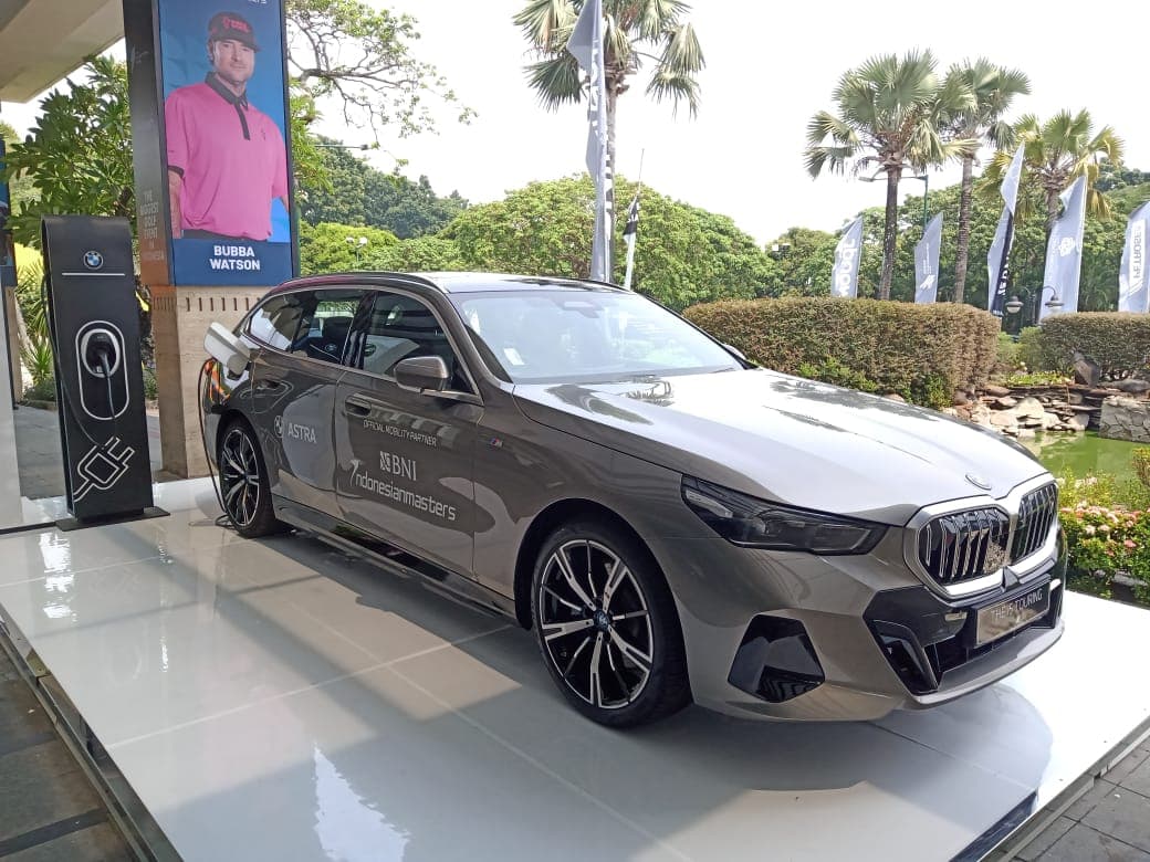 Kembali Dukung BNI Indonesian Masters 2024, BMW Astra Serahkan 15 Unit BMW sebagai Official Cars