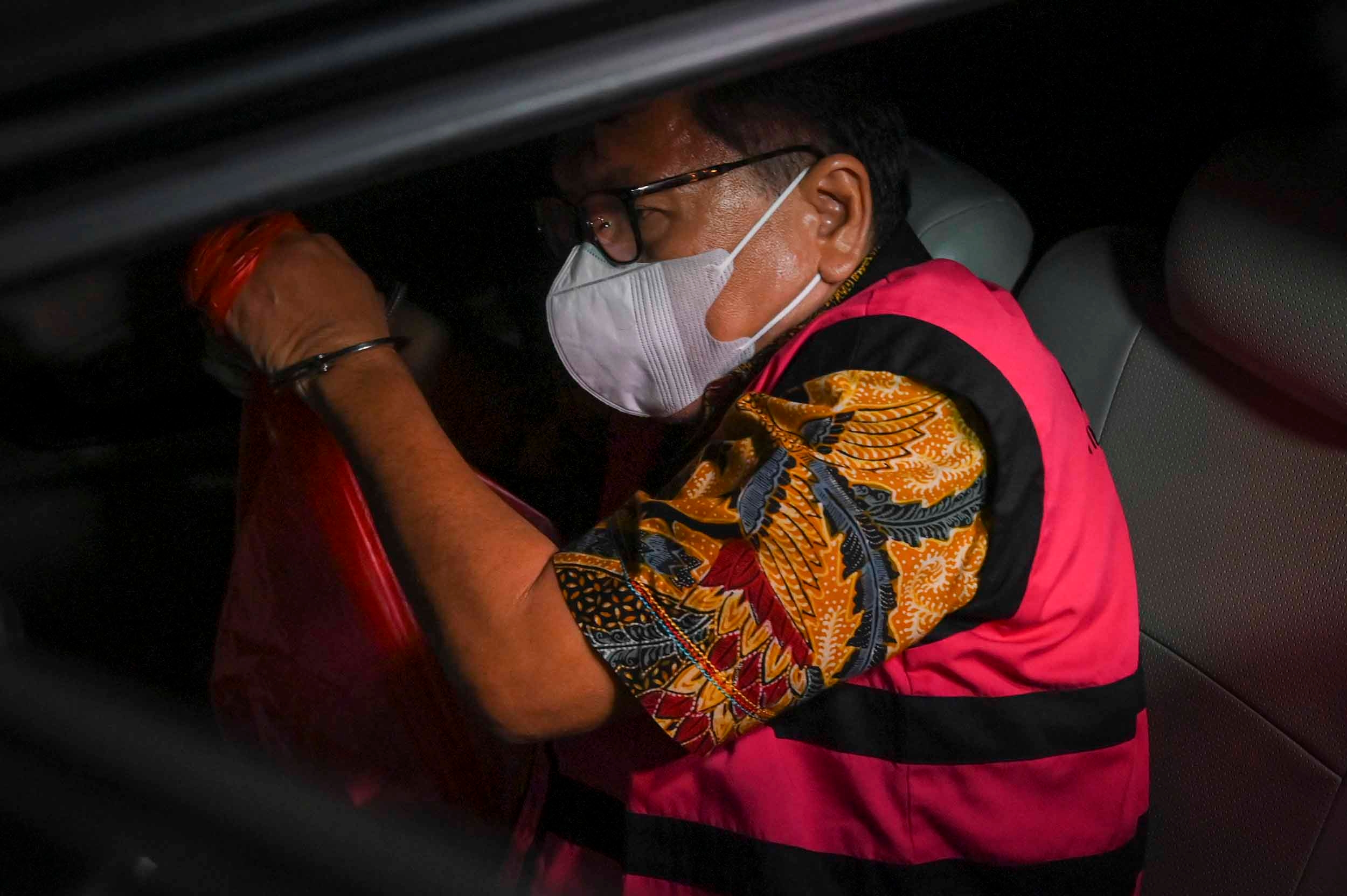 Diduga Sembunyikan Asal Usul Uang Suap Rp920 Miliar dalam Surat Dakwaan Zarof Ricar, Presiden Prabowo Diminta Copot Jampidsus Febrie Adriansyah