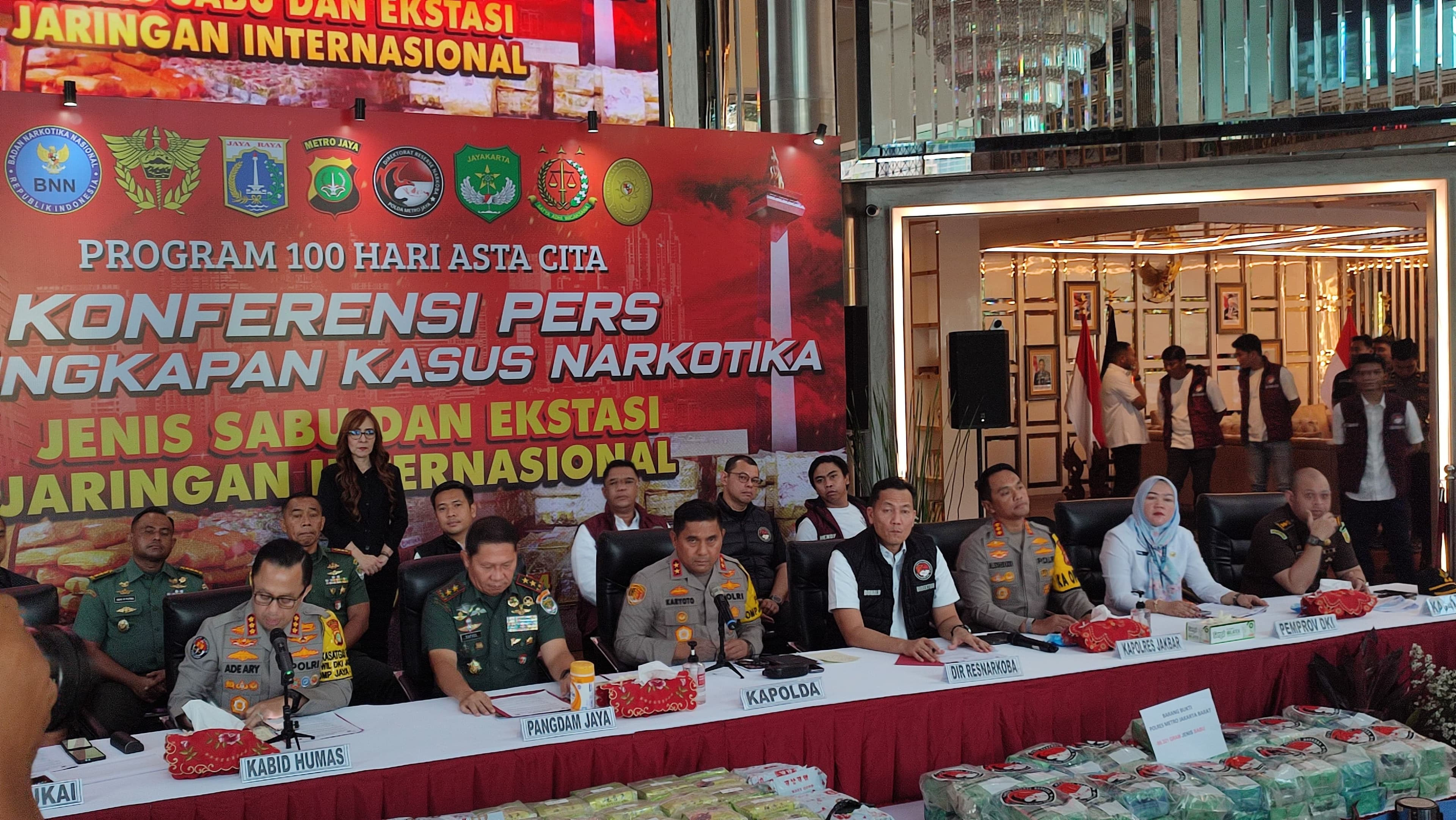 Polisi Tangkap 4 Pelaku Peredaran Narkoba Sindikat Malaysia, Sita 207 Kg Sabu dan 90 Ribu Ekstasi