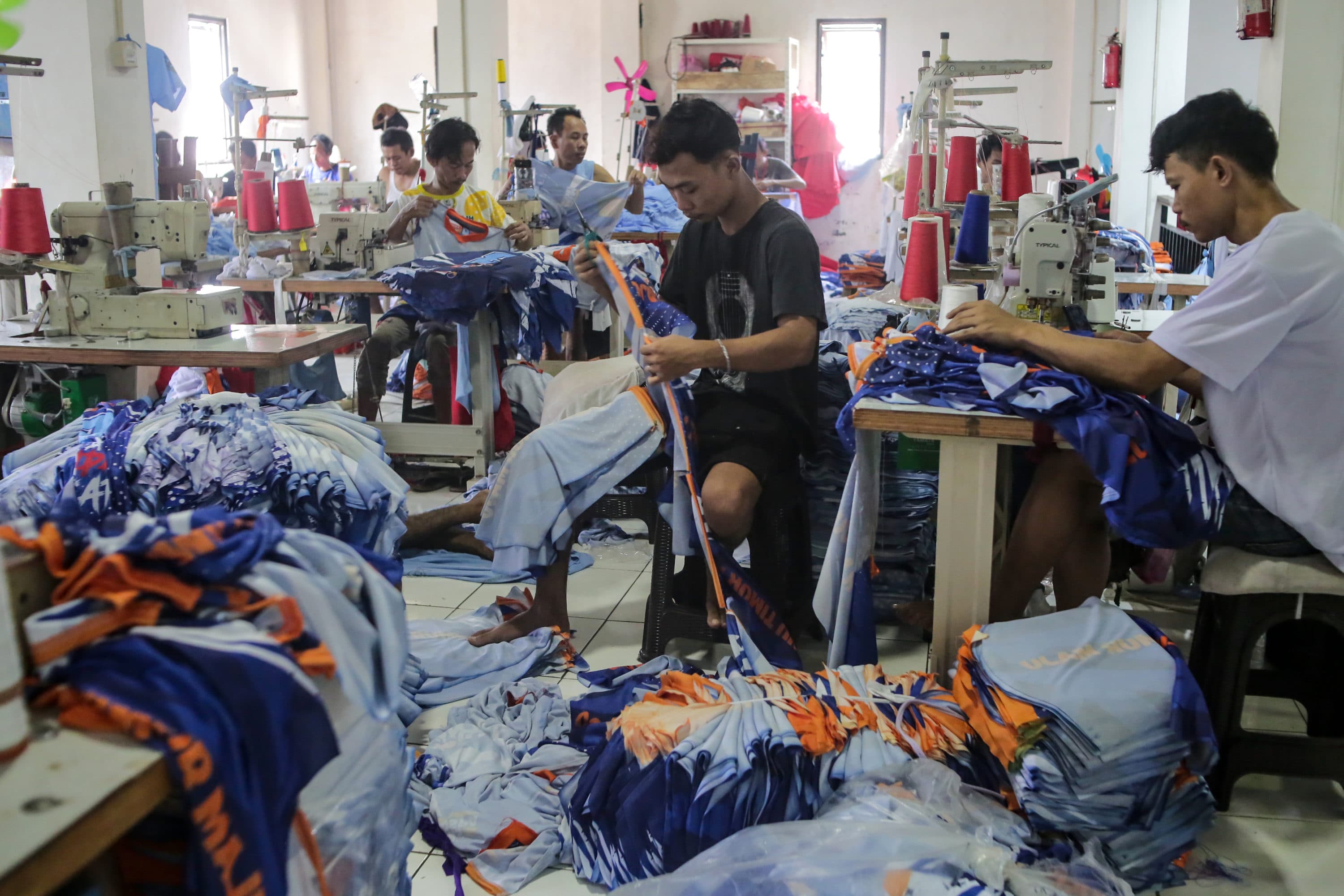 Lindungi Industri Tekstil Lokal, RI Urungkan BMAD Benang Filamen China