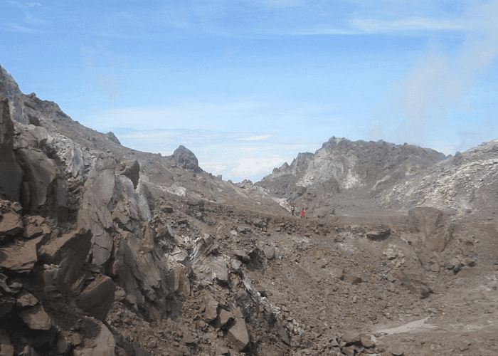 Gunung Rokatenda Naik Status Waspada, Ini Rekomendasi Badan Geologi