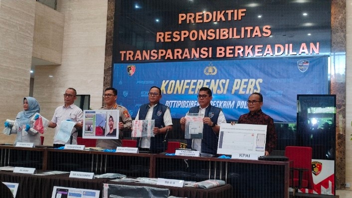 Polisi Bongkar Kasus Penyebaran Video Syur Sesama Jenis dan Eksploitasi Anak Lewat Medsos