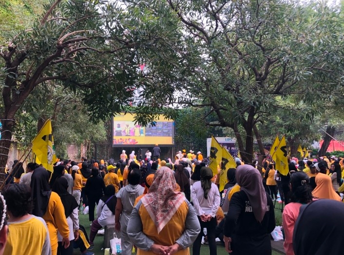 Senam Masal Bareng Ribuan Warga, Golkar Jakarta Siap Kawal Ridwan Kamil-Suswono