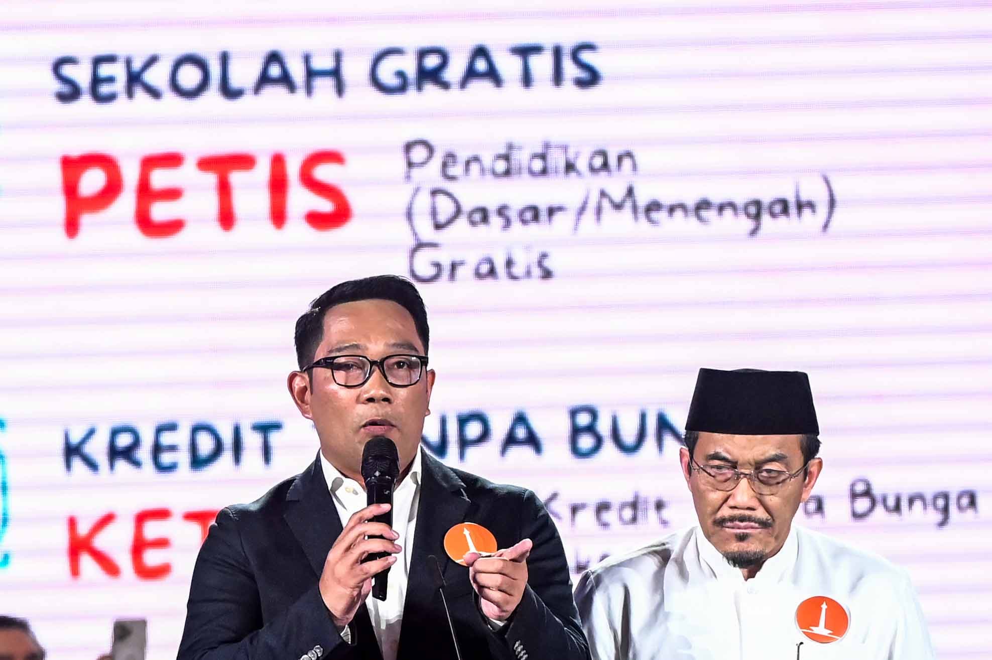Ridwan Kamil Pilih Coblos di Bandung, Ungkap Alasan Tak Gunakan Hak Suara di Jakarta
