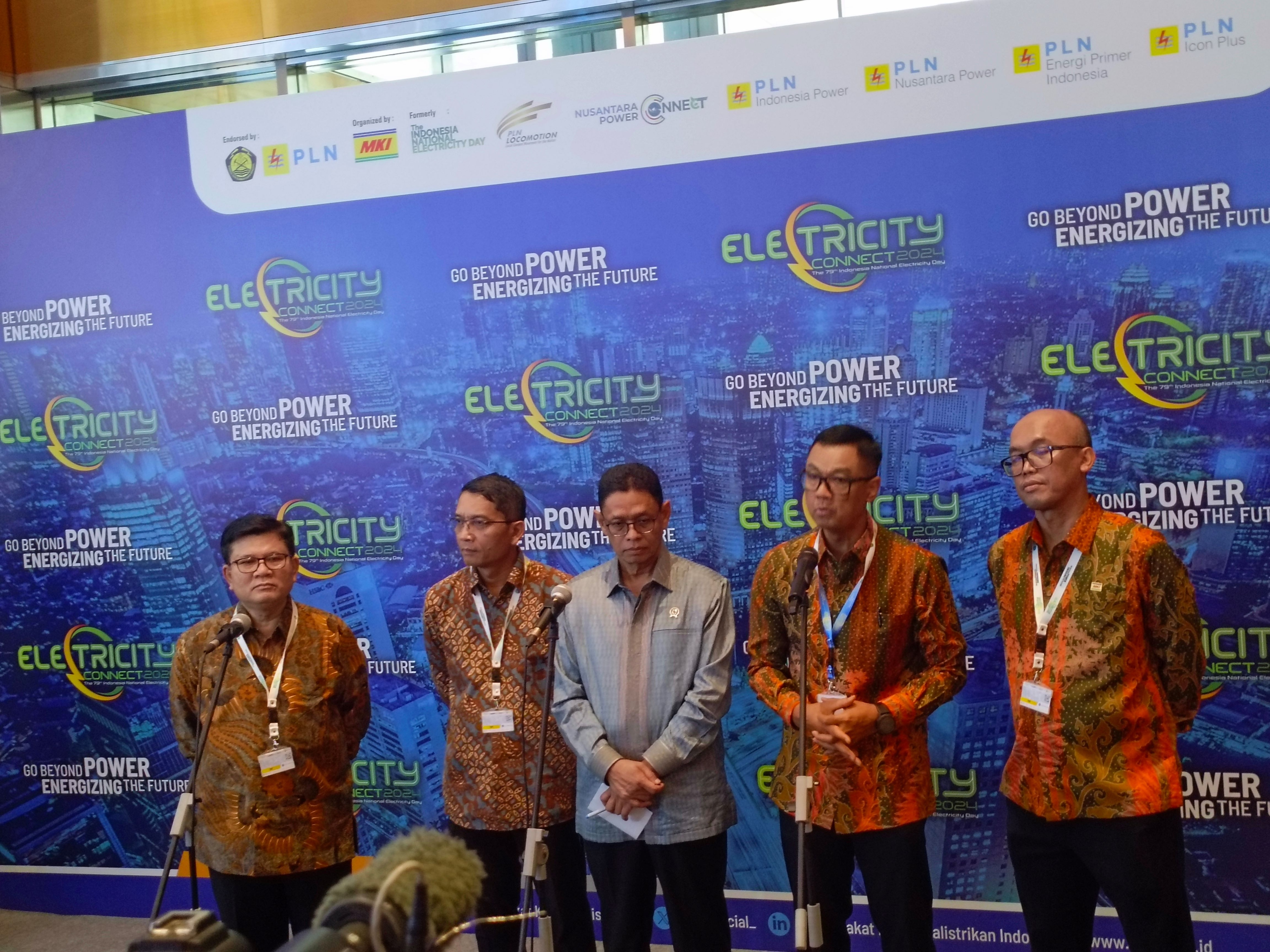 Wamen ESDM Sebut Ruang Elektrifikasi EBT Masih Besar