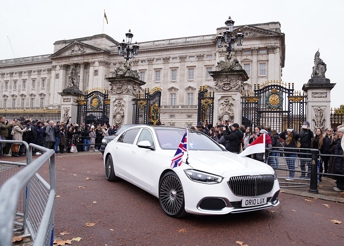 Presiden Prabowo Gelar Pertemuan Tertutup dengan Raja Charles III di Buckingham Palace