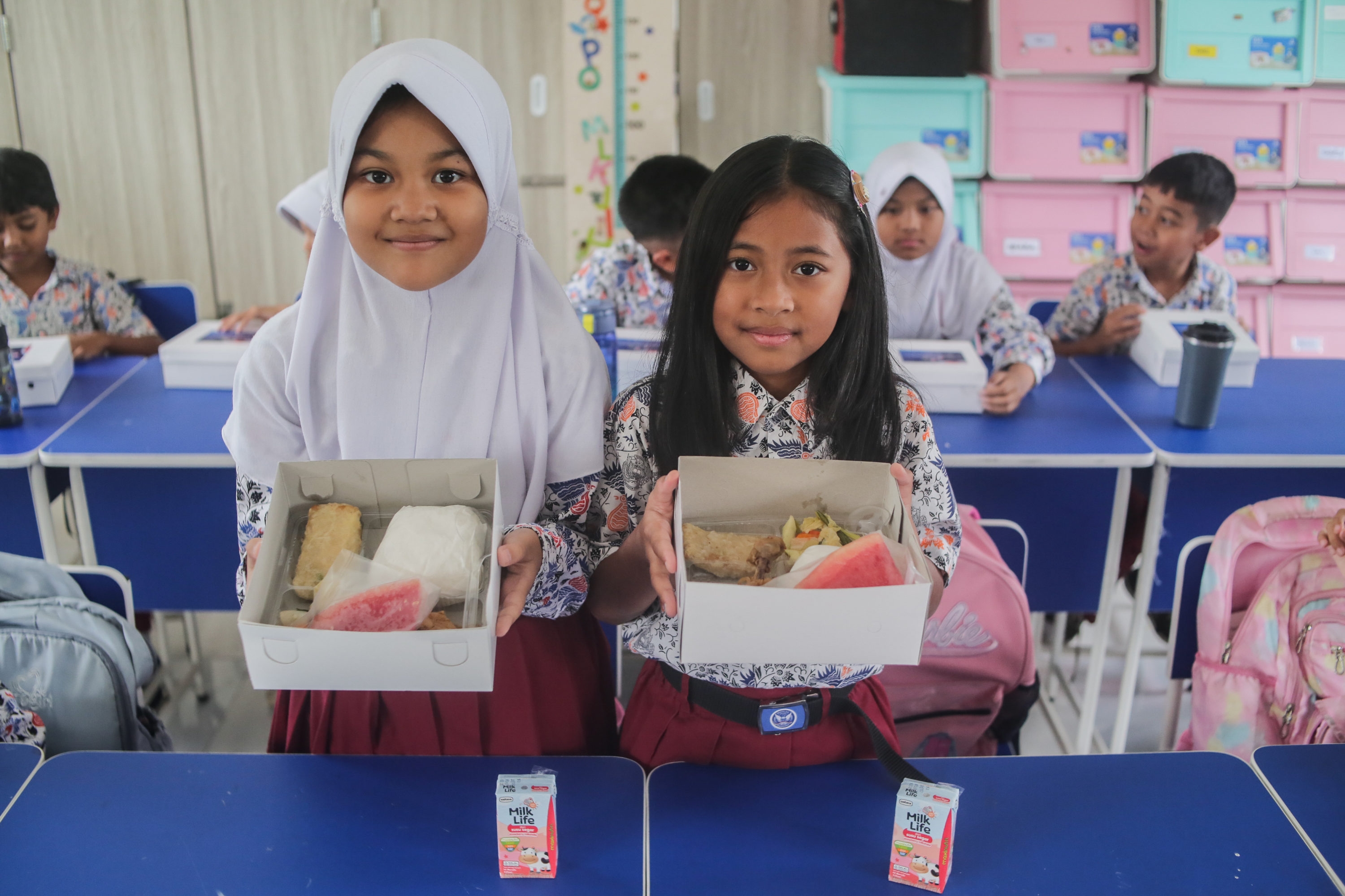 Program Makan Bergizi Gratis Libatkan Ribuan Koperasi dan BUMDes, Fokus pada Bahan Lokal