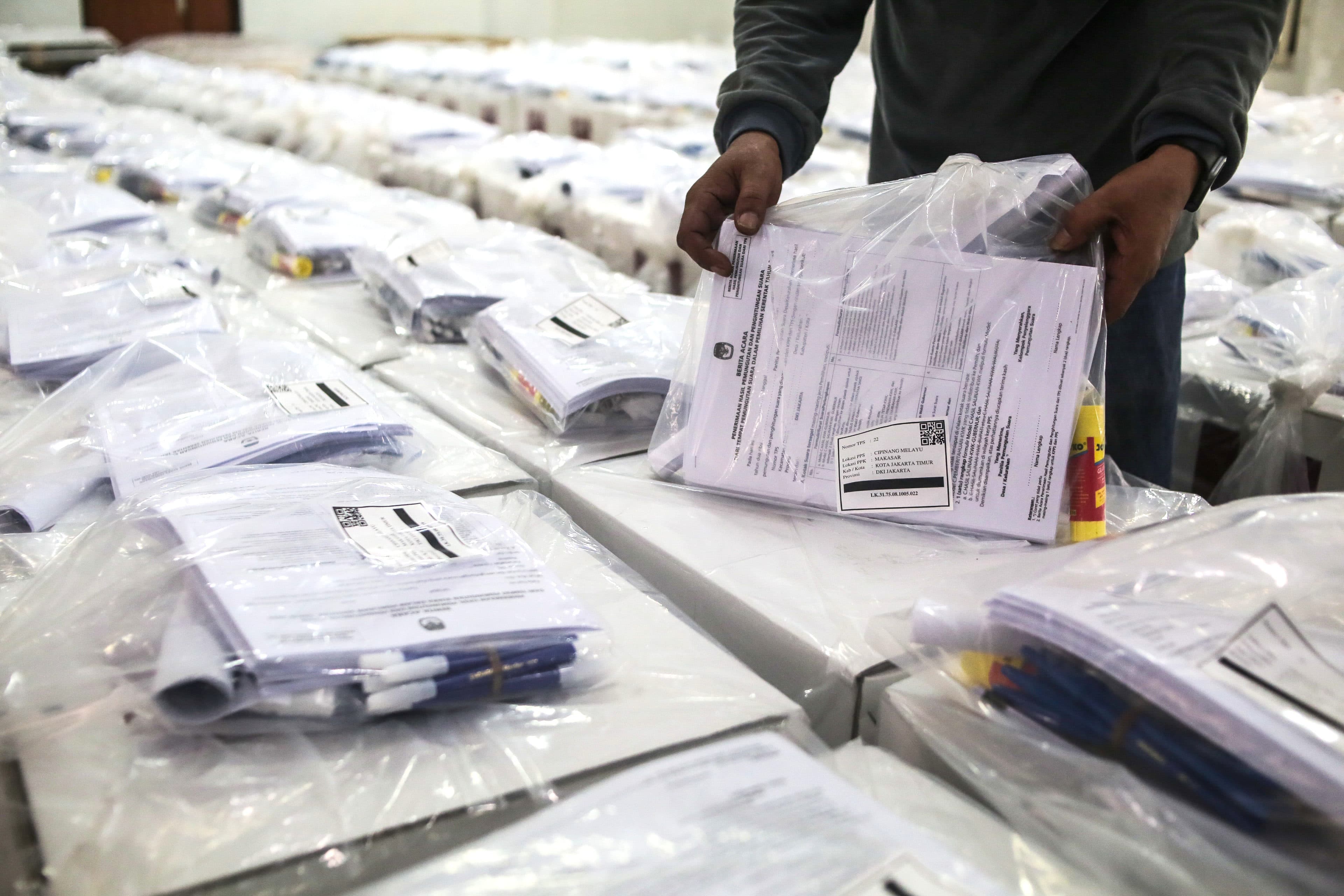 Ada Dugaan Kecurangan, Tiga Saksi Paslon Gubernur Maluku Utara Tolak Hasil Pleno KPU