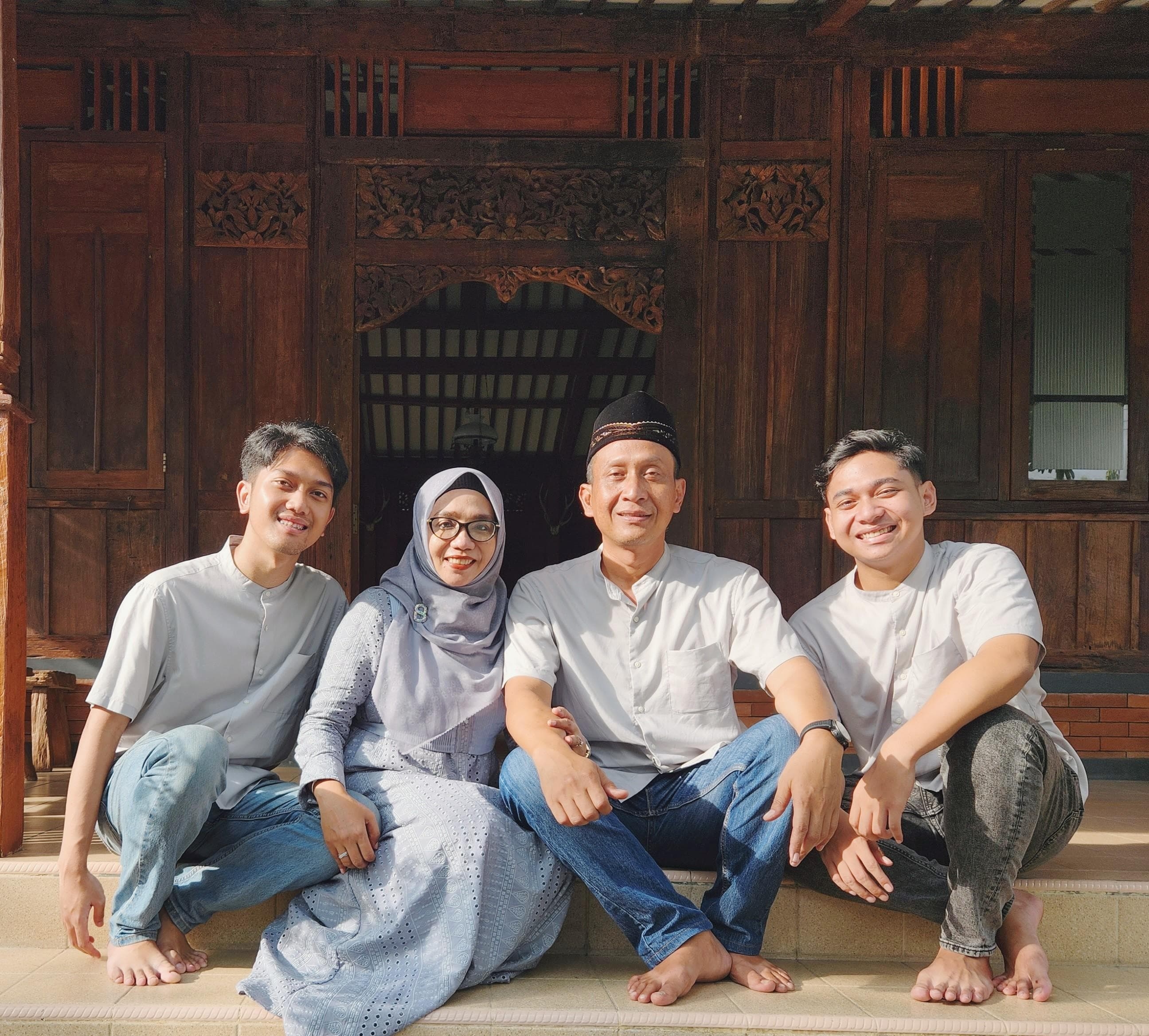 Jelang Hari Pemilihan Pilkada 2024, Cabup Bojonegoro Setyo Wahono Kenang Dedikasi Orangtua