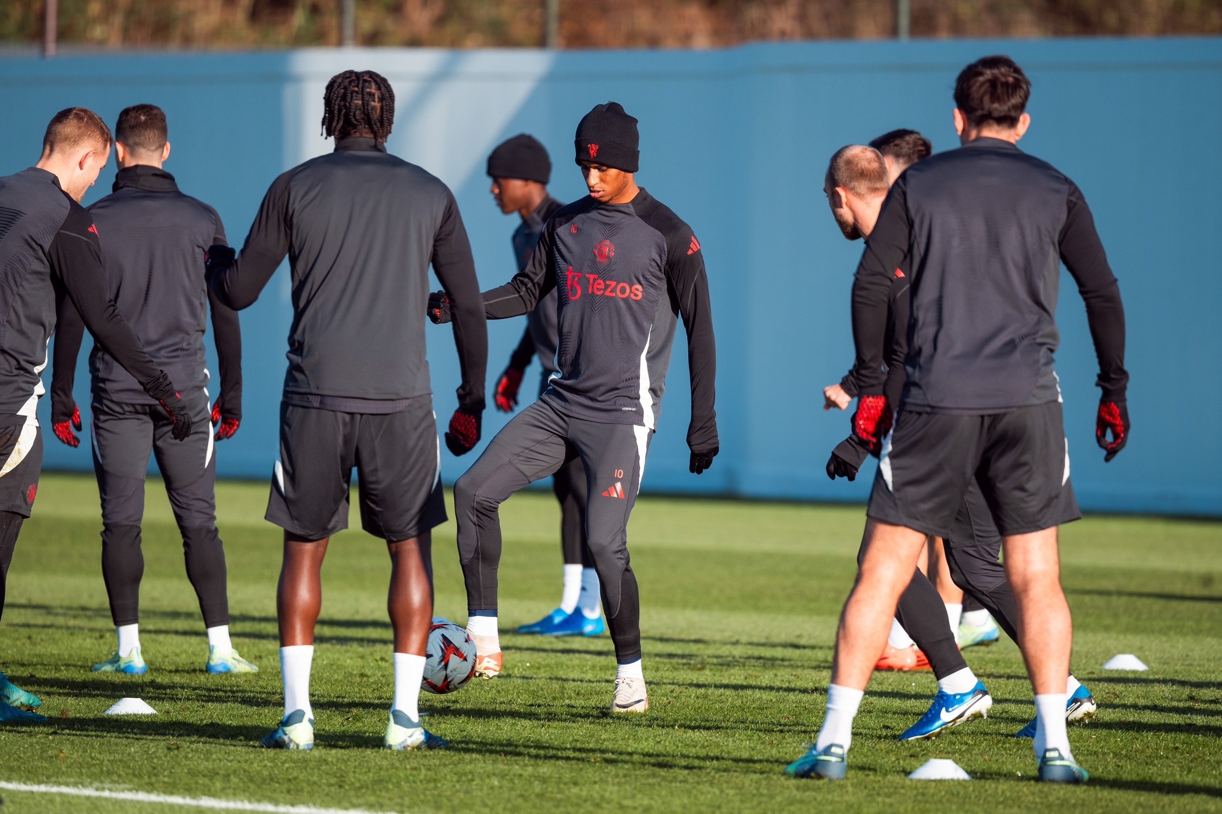 Prediksi Susunan Pemain Tottenham vs MU: Amorim Pilih Skema 3 Bek, Casemiro Main dari Awal