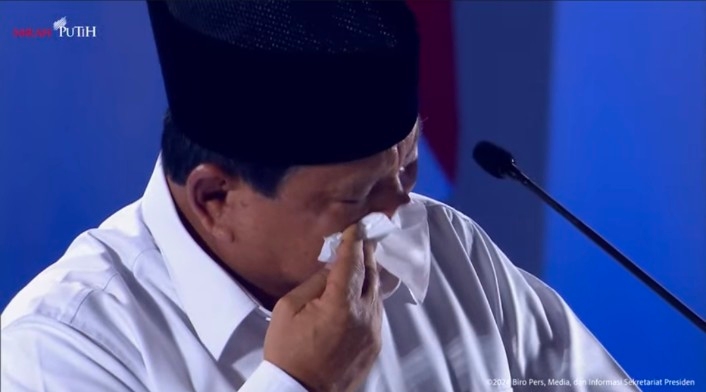 Hadiri Puncak Peringatan Hari Guru Nasional 2024, Prabowo Menangis dan Minta Maaf ke Para Guru