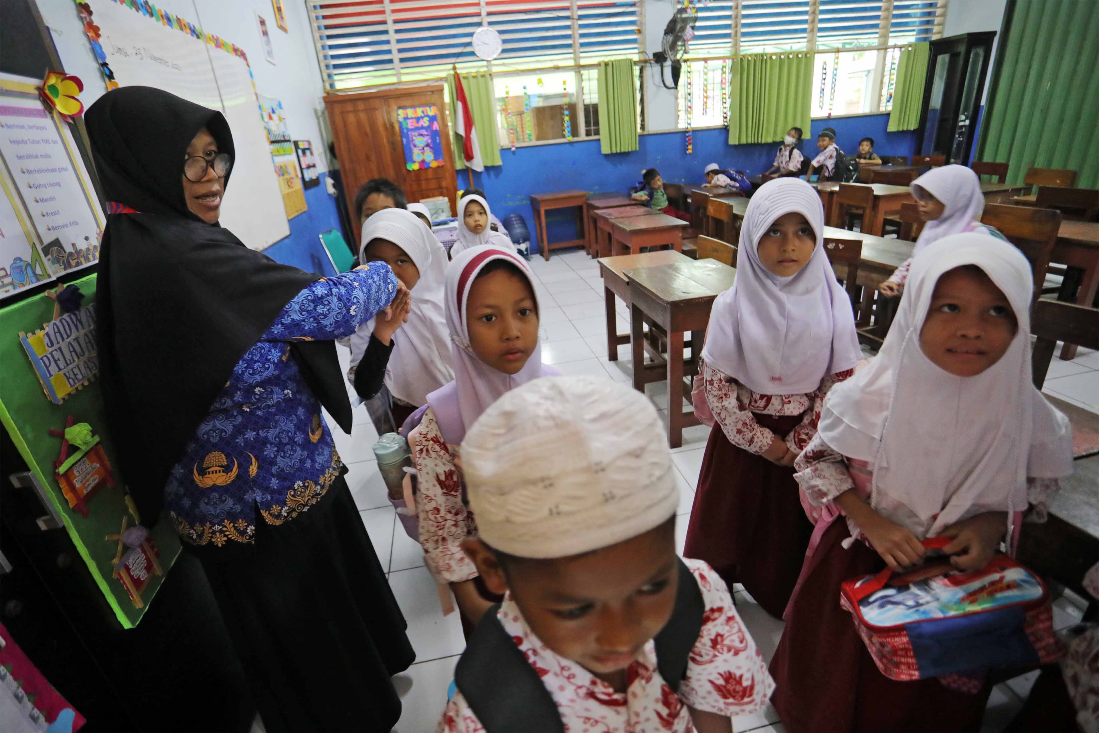 Apa Upaya yang Dapat Dilakukan untuk Meningkatkan Kualitas Sumber Daya Manusia di Indonesia? Catat 5 Hal Berikut