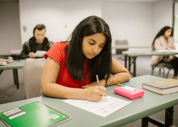 Jangan Panik! Simak 5 Tips Hadapi Ujian Pertama di Kampus