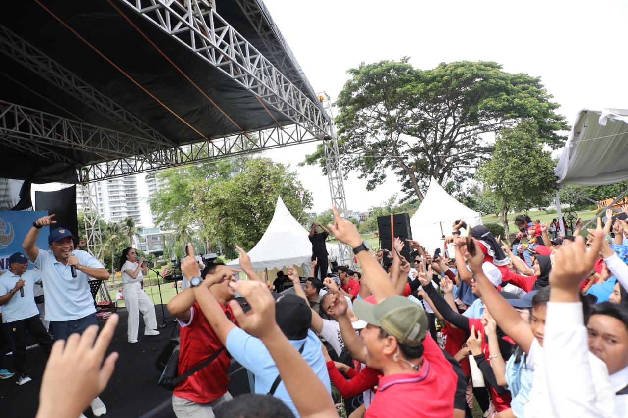 Meriah, Puncak HUT KORPRI ke-53 Lingkungan Sekretariat Lembaga Kepresidenan Digelar di Golf Bandar Kemayoran