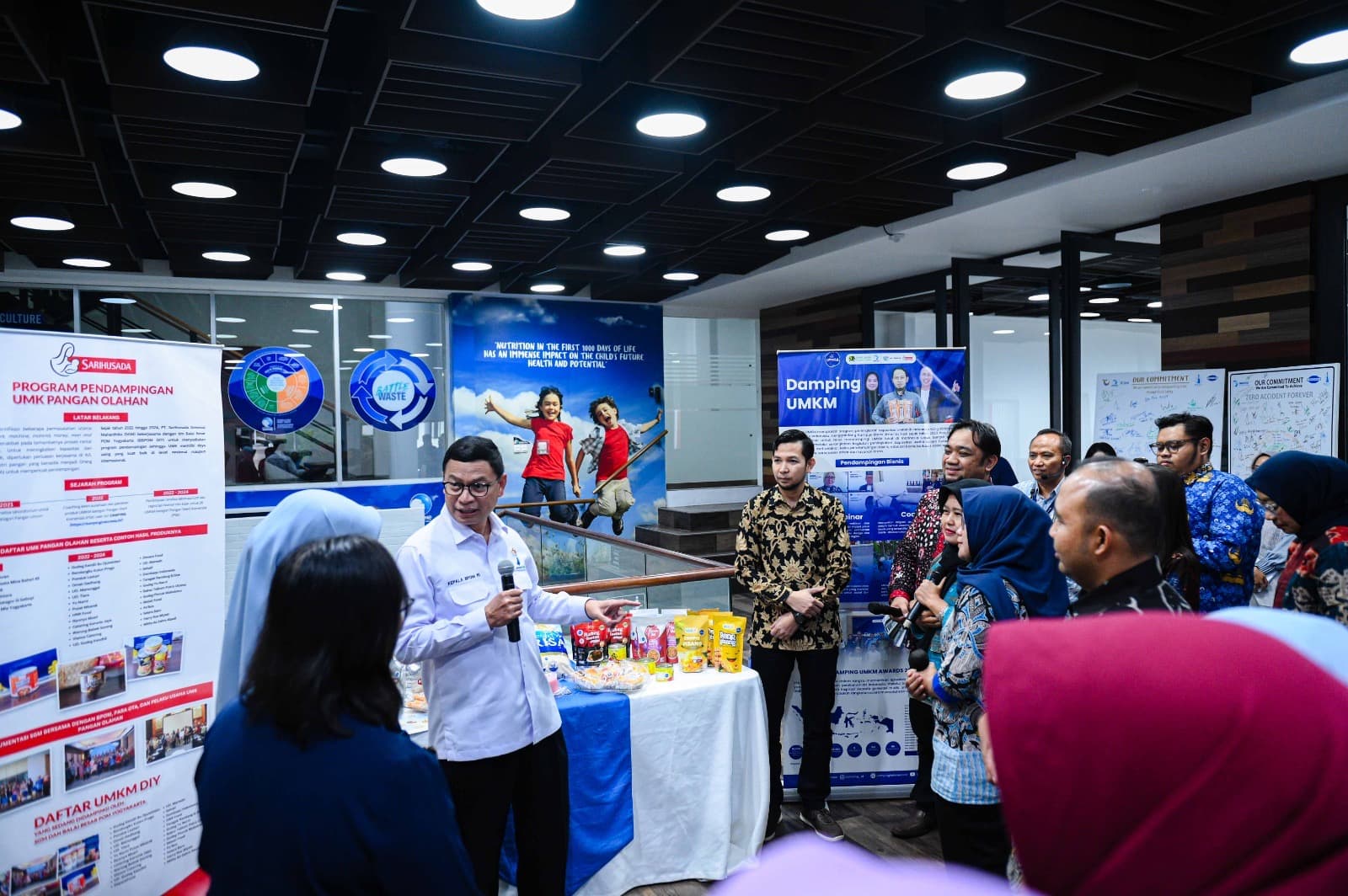 Perkuat Sinergi, Kepala BPOM Kunjungi Pabrik Danone SN Indonesia di Sentul