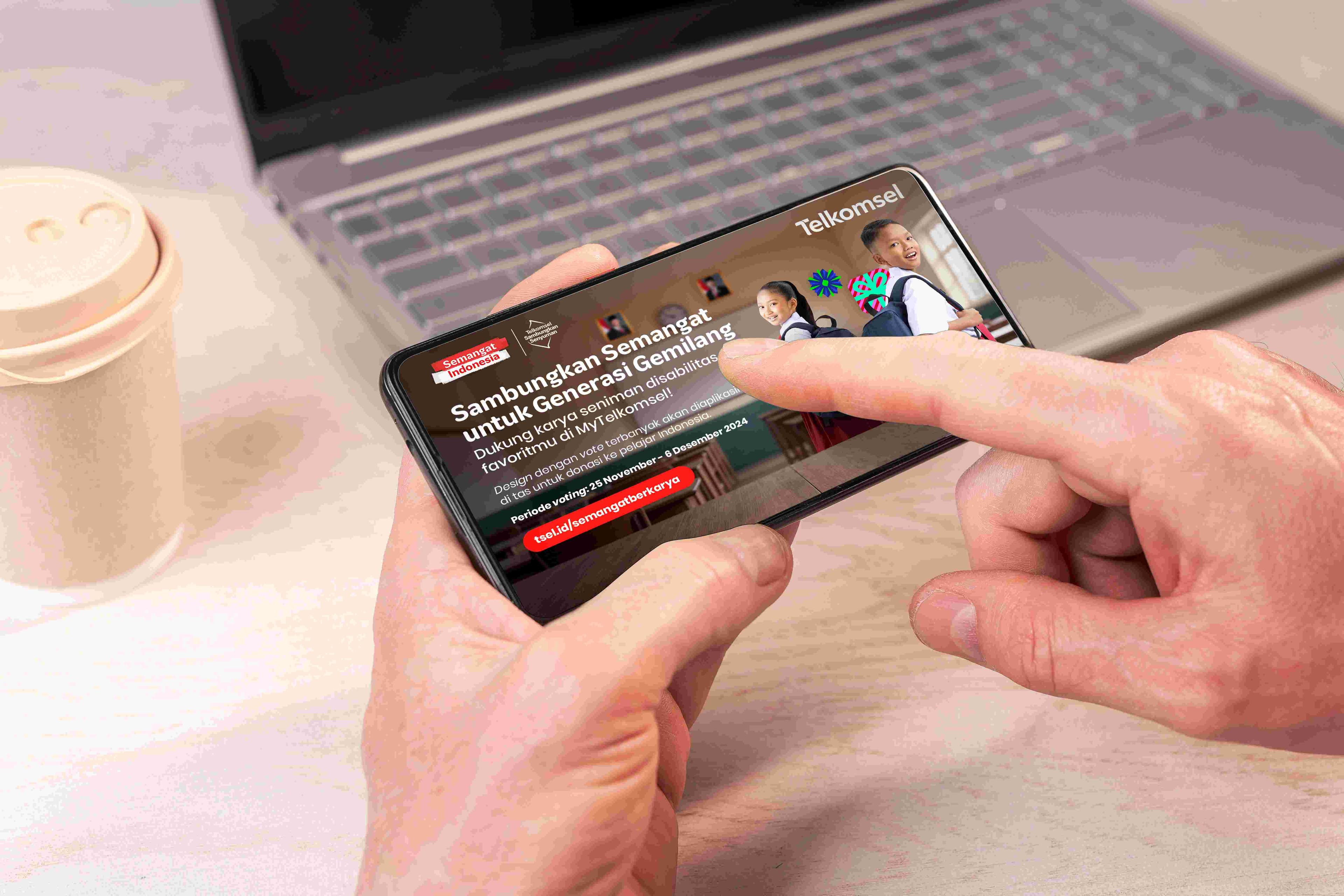 Telkomsel Dukung Pemberdayaan Seniman Disabilitas Melalui Program “Sambungkan Senyuman untuk Generasi Gemilang”