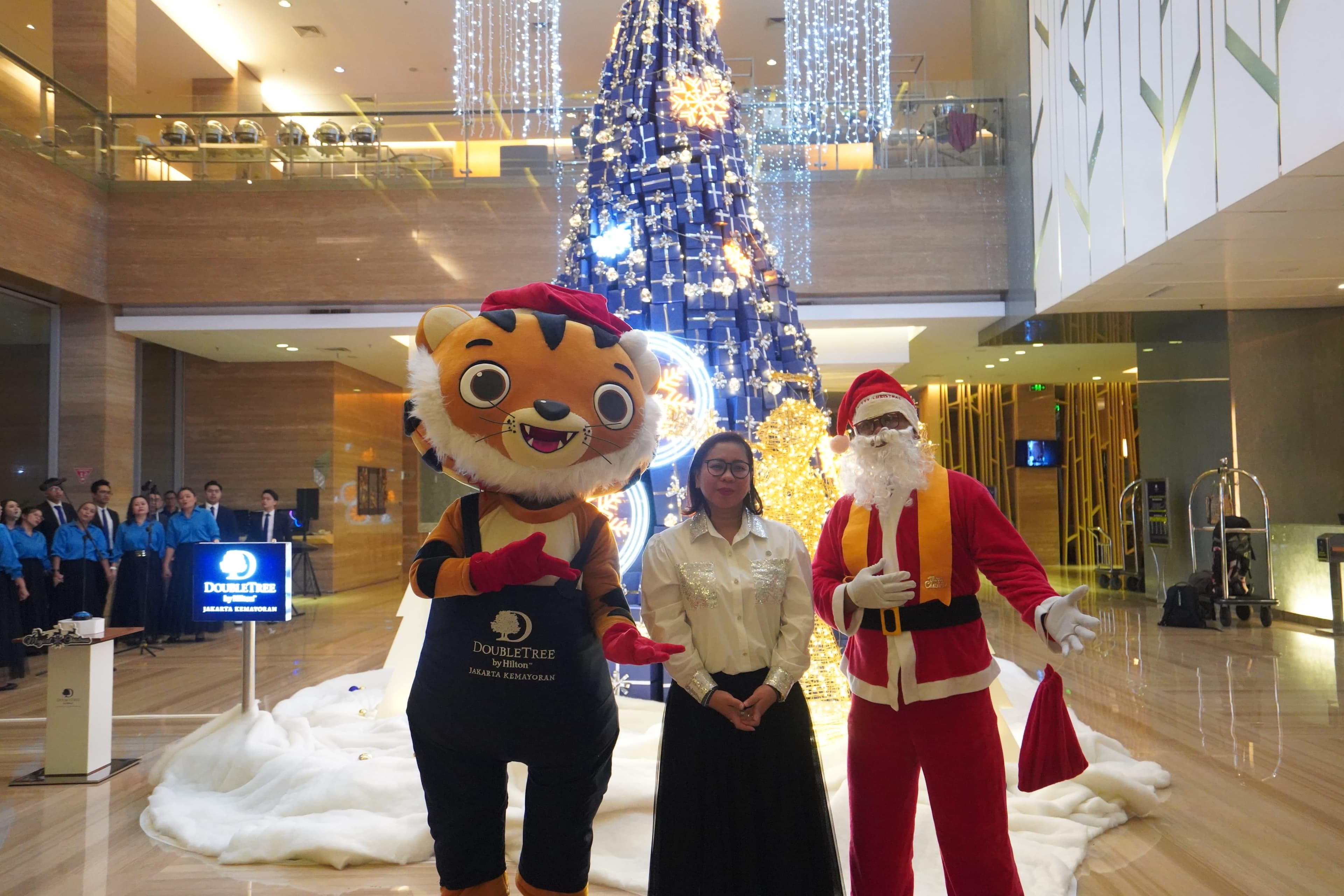 "Magical Christmas" Hadir di DoubleTree by Hilton Jakarta Kemayoran untuk Libur Natal 2024