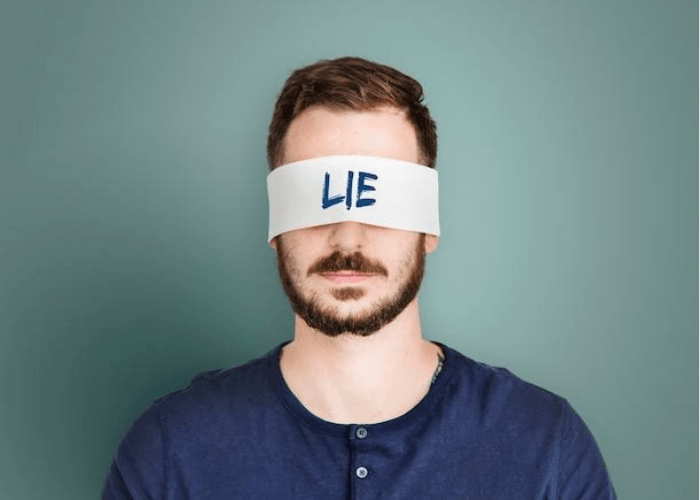 8 Perilaku yang Wajar Dinilai Negatif Menurut Psikologi