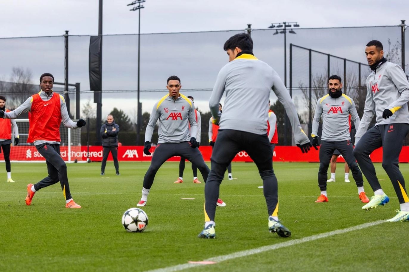 Cukur West Ham Lima Gol Tanpa Balas, Liverpool Semakin Nyaman di Puncak