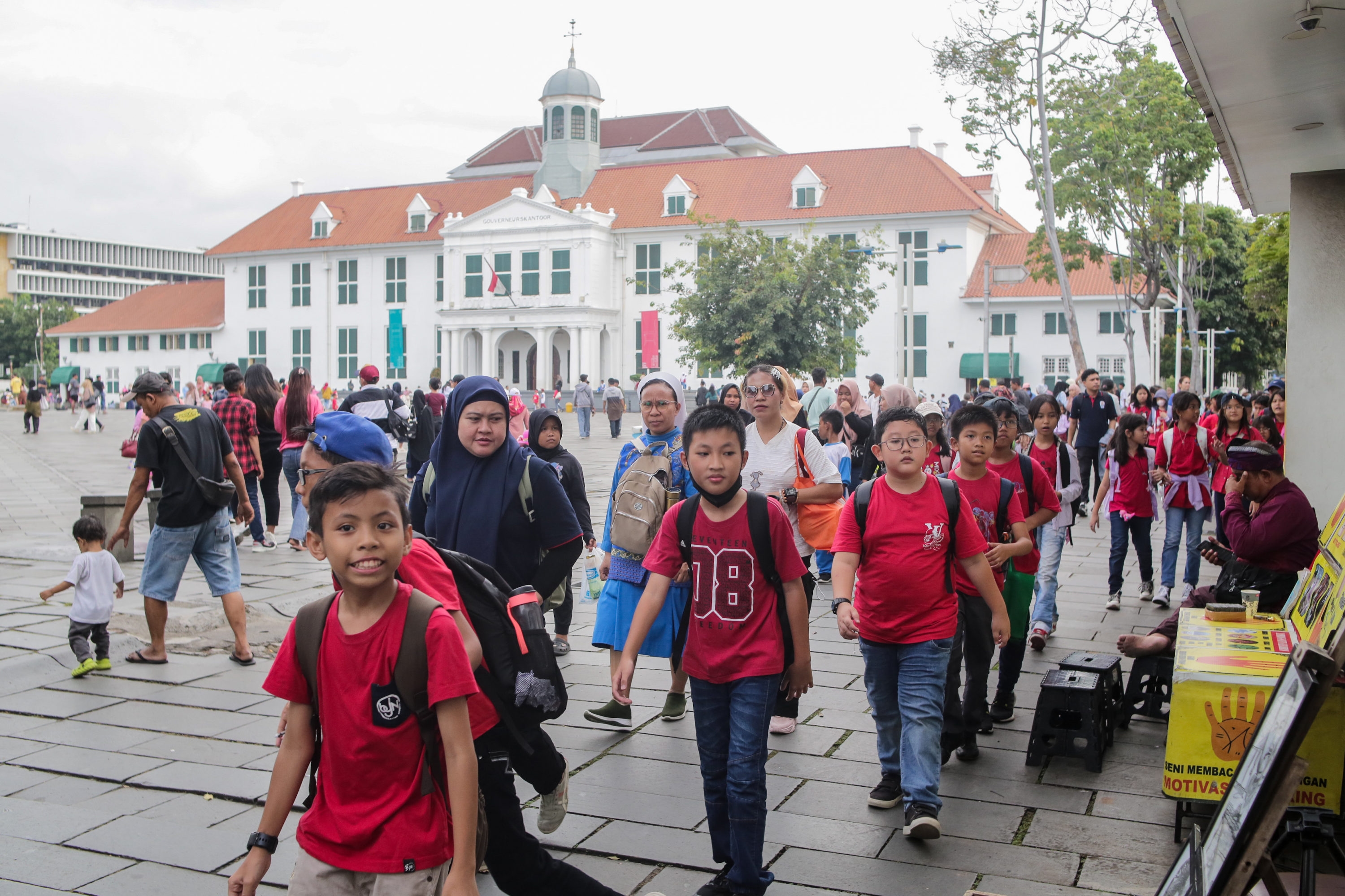 Pengunjung Dilarang Nyalakan Kembang Api di Kota Tua Saat Tahun Baru