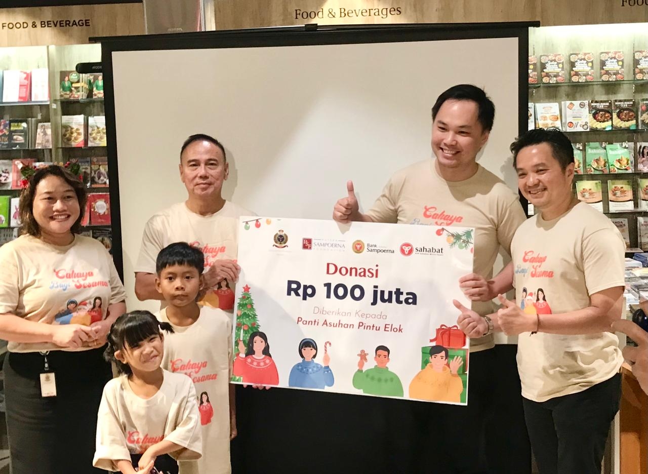 Sambut Nataru 2025, Bank Sampoerna Salurkan Dana Pendidikan bagi Anak-Anak Panti Asuhan Pintu Elok