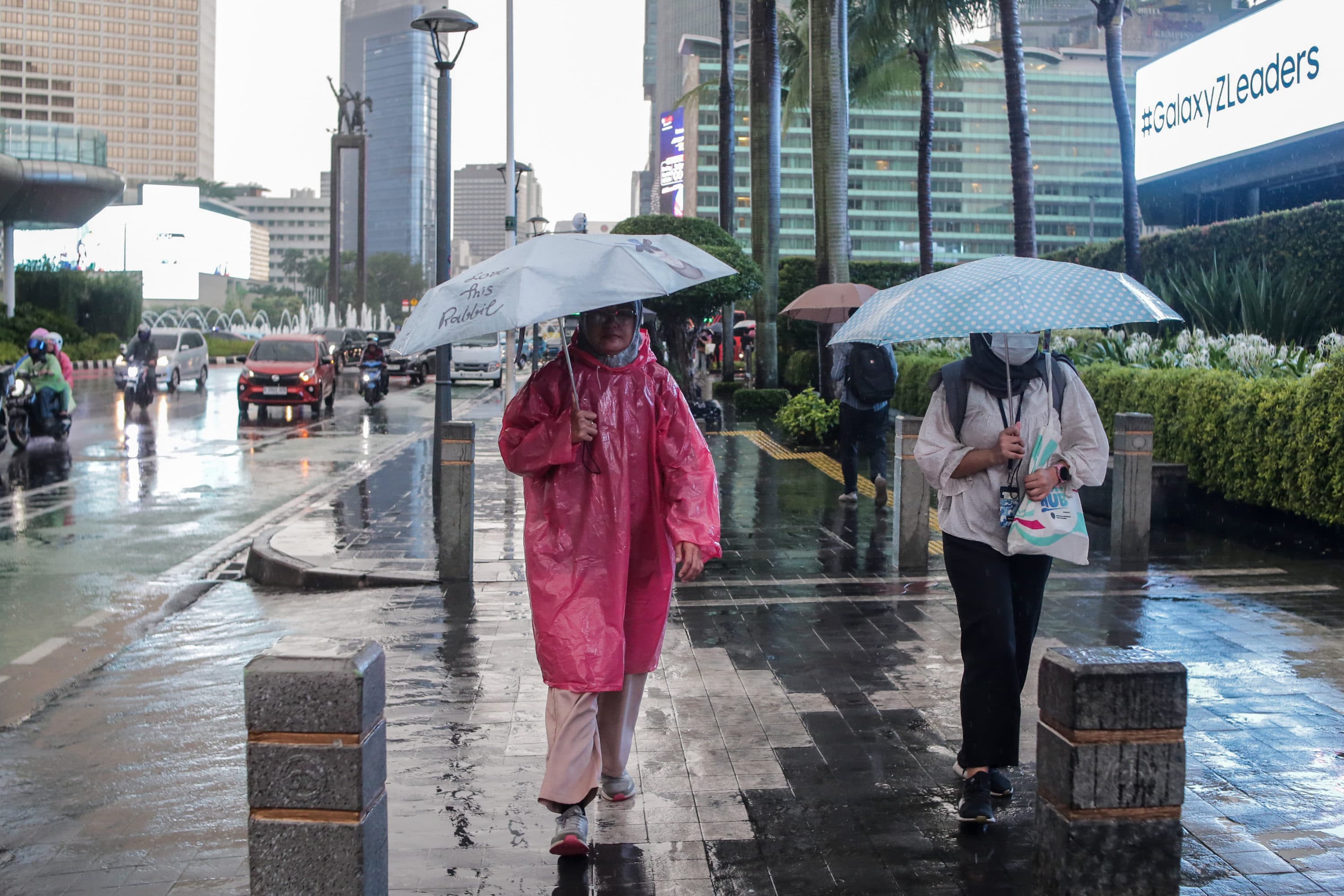Mayoritas Kota Besar Berpotensi Diguyur Hujan Ringan hingga Hujan Disertai Petir