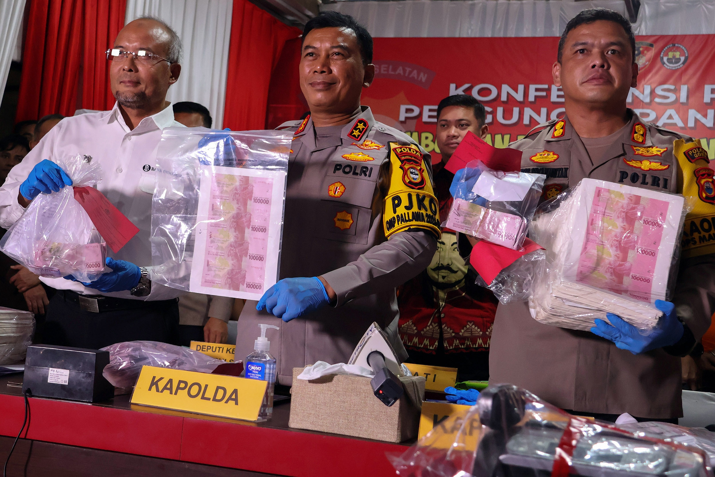 Mengapa Manusia Menciptakan Uang sebagai Alat Tukar? Rupanya 3 Hal ini Jadi Pemicunya