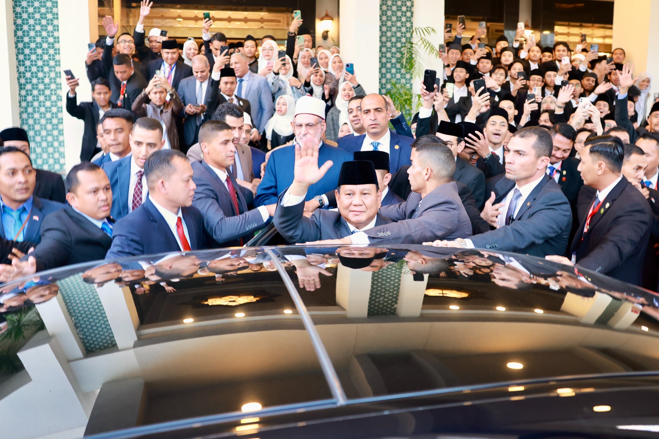 Prabowo Siap Berjuang demi Kesuksesan Program MBG, Tak Peduli Meski Banyak Profesor Menolak