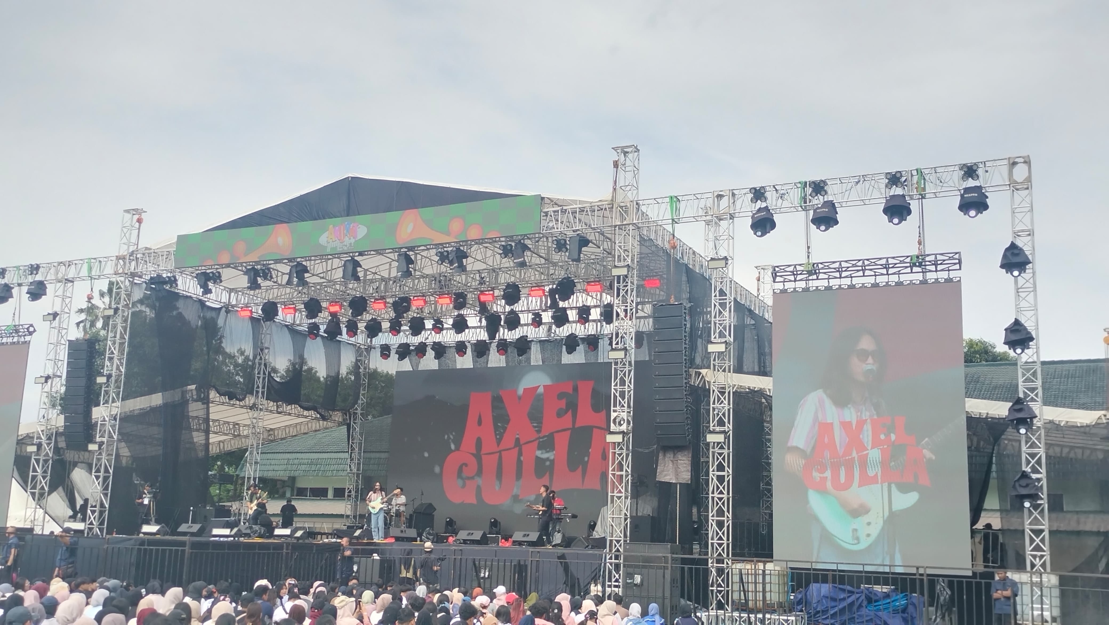 Axel Gulla Buka Gelaran Akurat Fest 2024 Lewat Lagu Rose Apple Tree