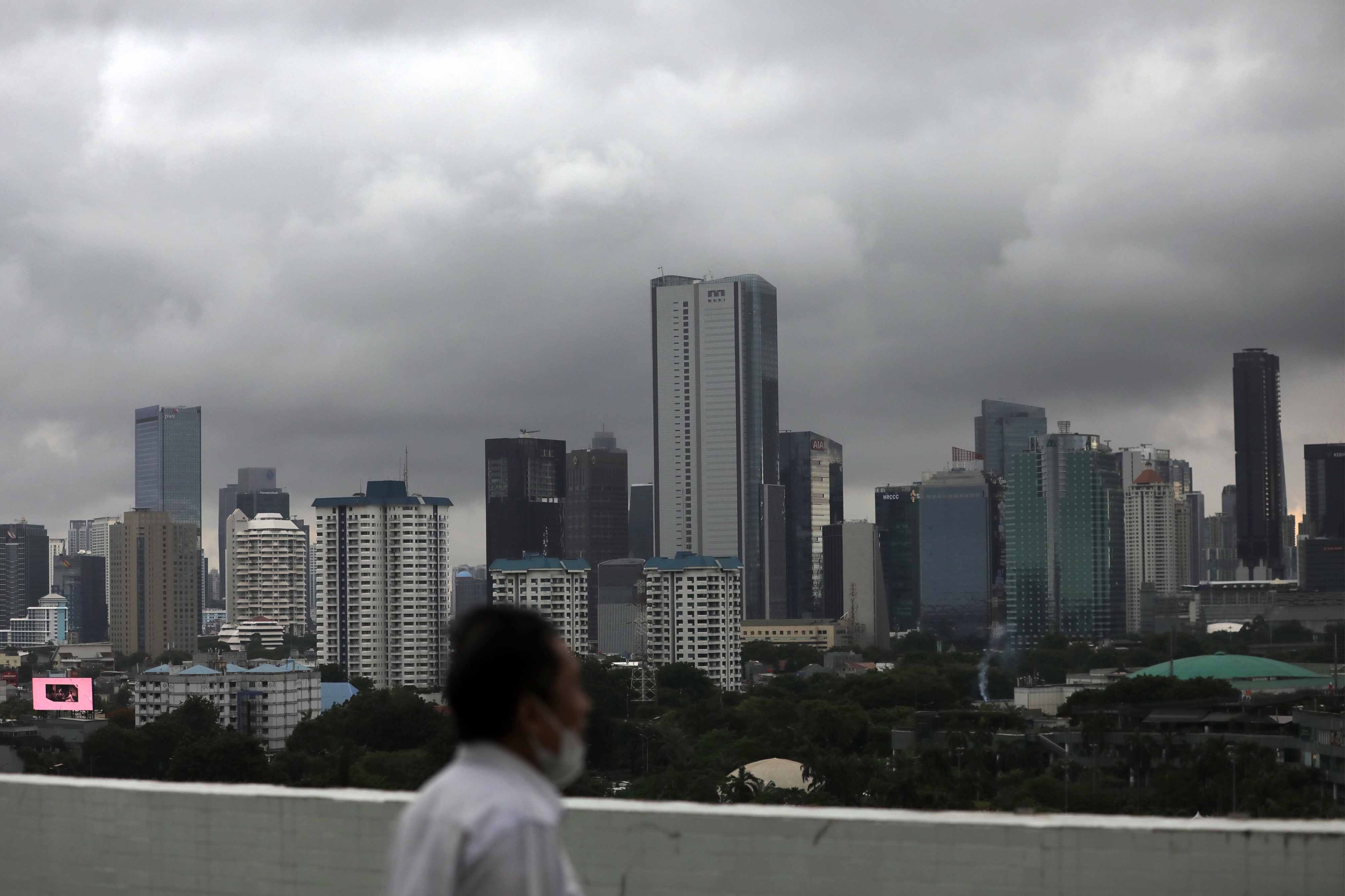 Hujan Disertai Petir Berpotensi Melanda Sejumlah Pulau