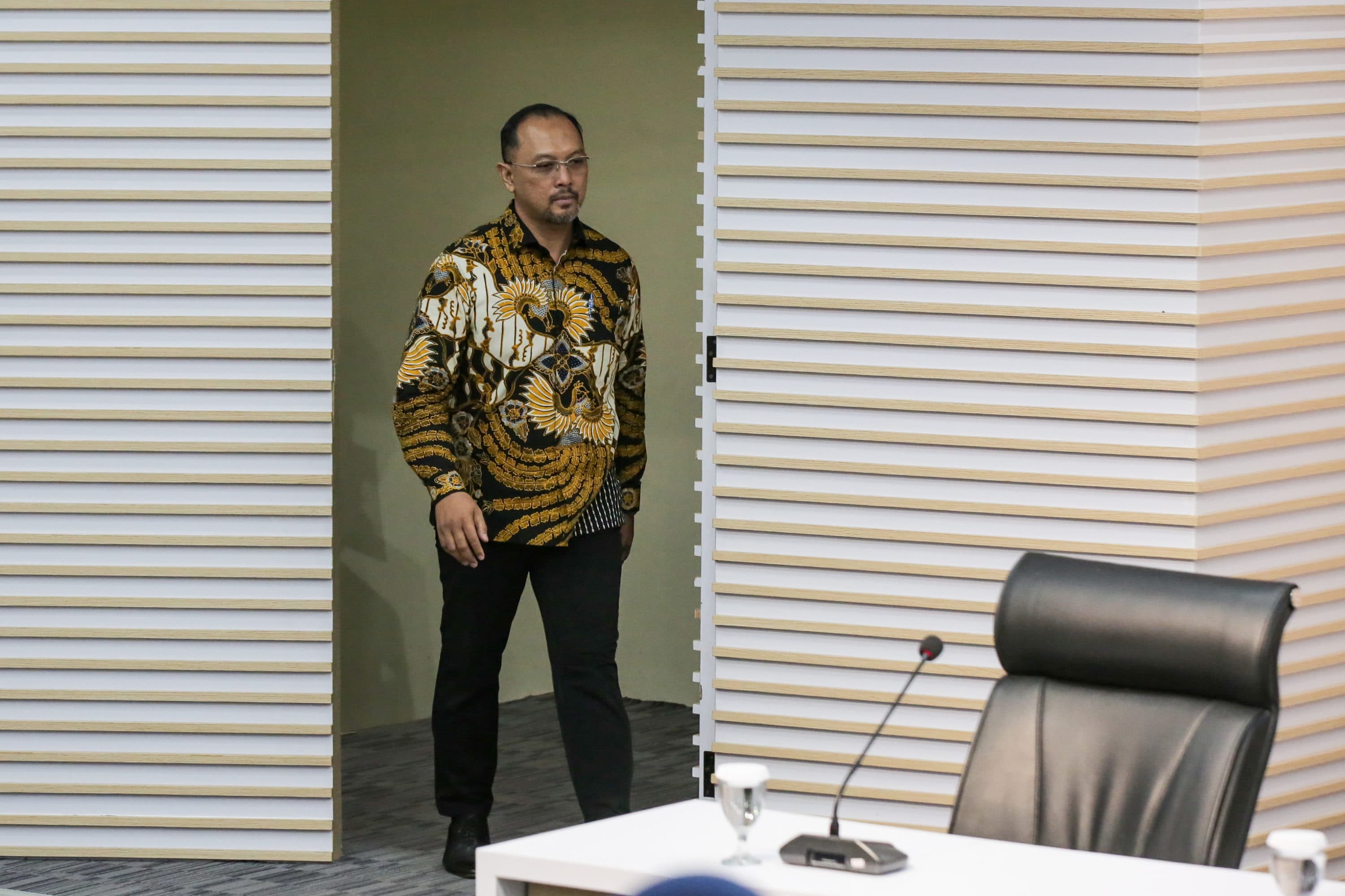 KPK Panggil Heri Gunawan dan Satori Terkait Kasus Dugaan Korupsi Dana CSR BI