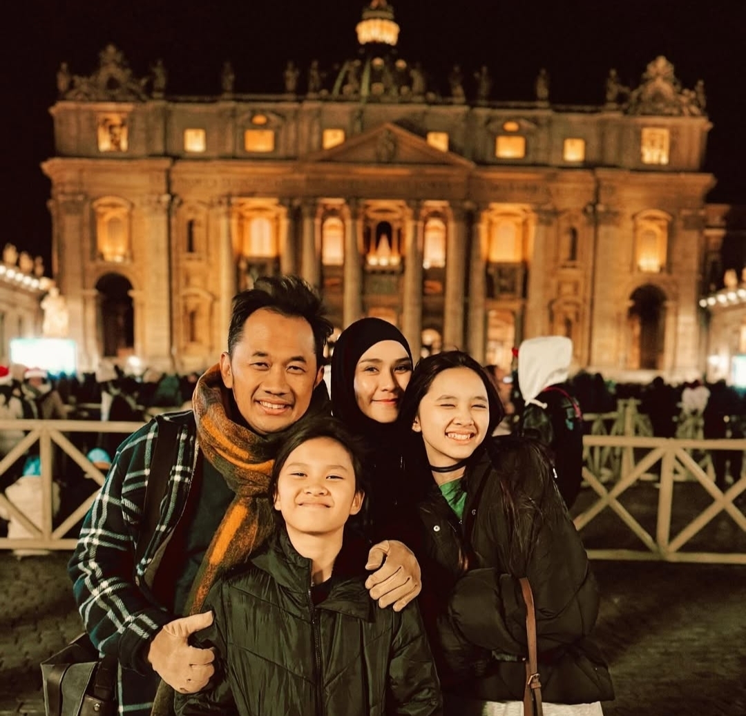 Zaskia Adya Mecca Ulang Tahun, Hanung Bramantyo Beri Peringatan Ini