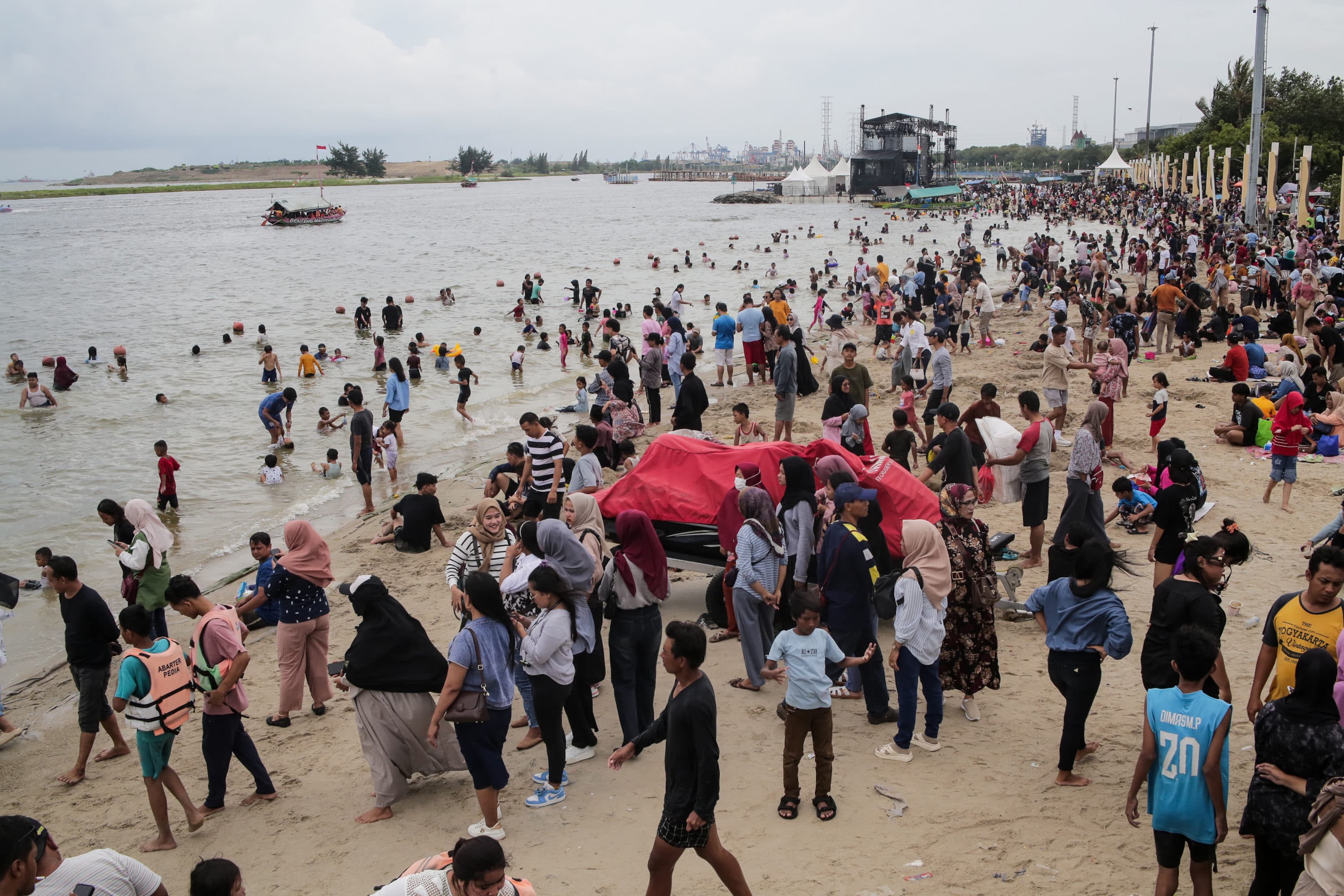 Lebaran 2025: Keamanan Ancol Diperketat untuk Antisipasi Lonjakan Pengunjung