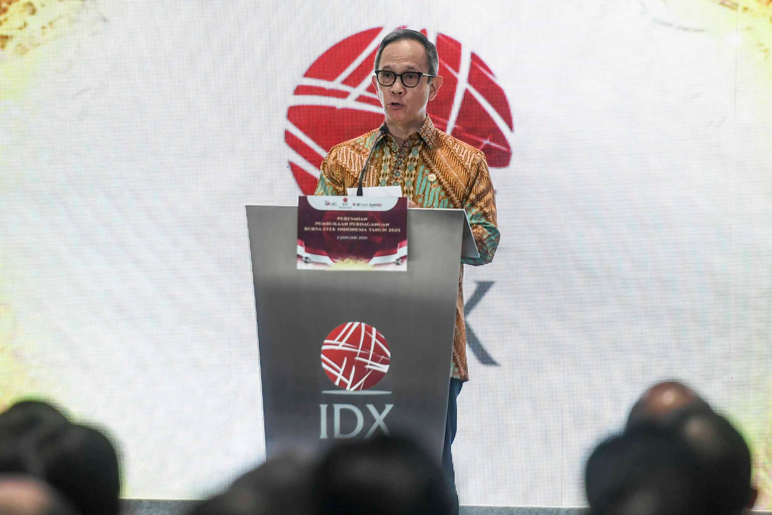 Ini Tantangan Sektor Jasa Keuangan di 2025 Menurut OJK