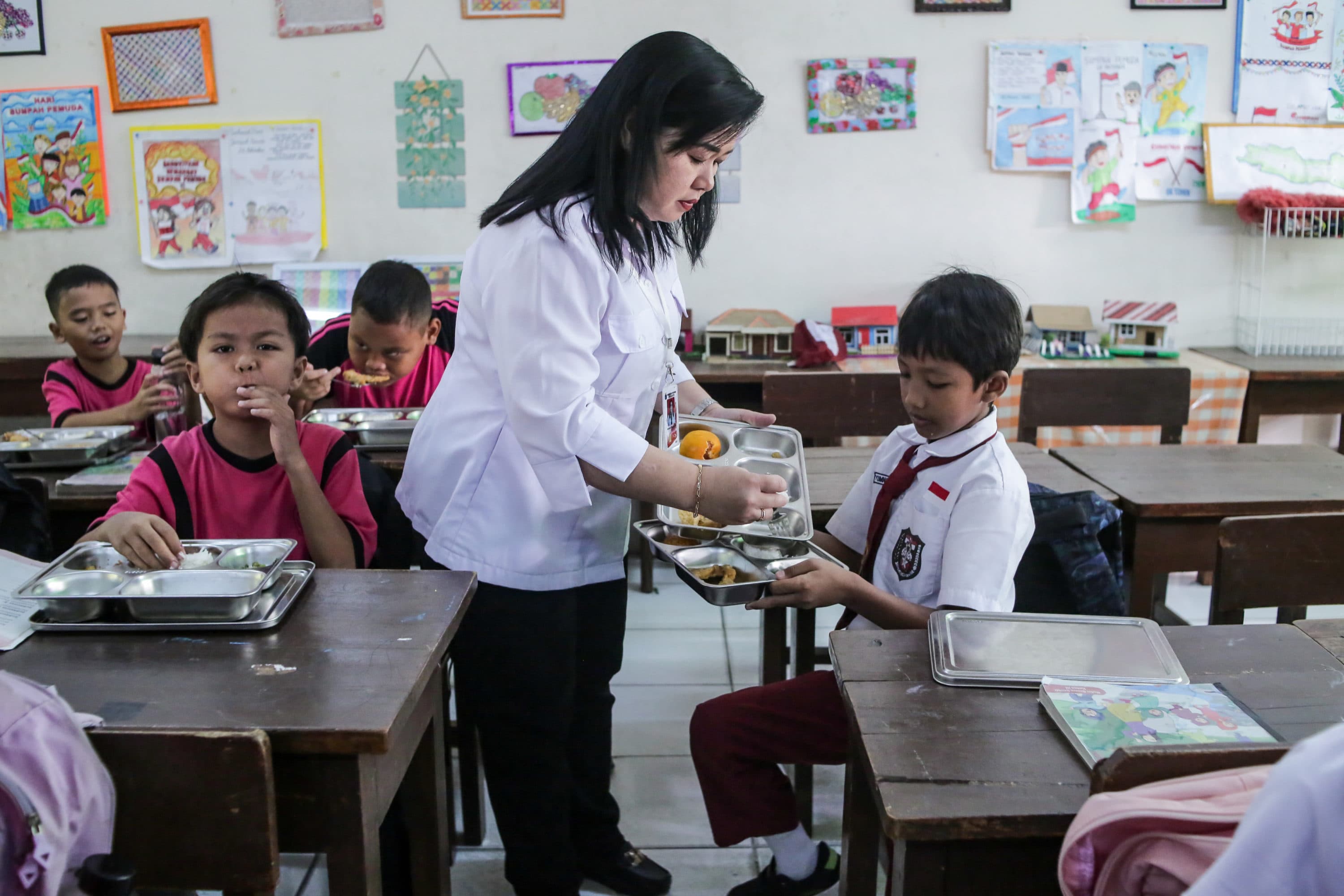 Tunjangan Guru 2025: Ini Besaran dan Cara Cek Pencairannya