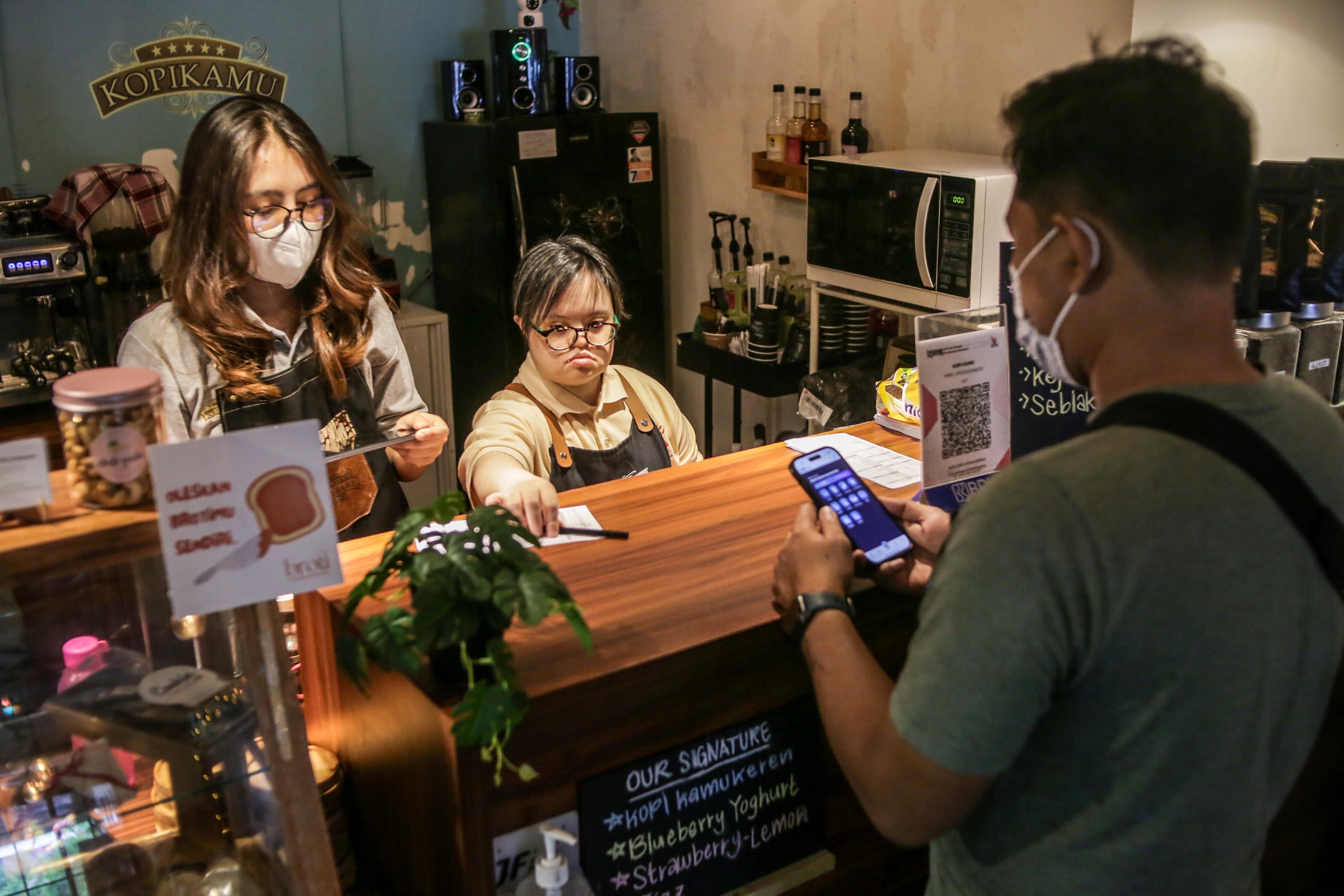 5 Pantangan yang Harus Dihindari Orang Tua Saat Menghadapi Anak Down Syndrome