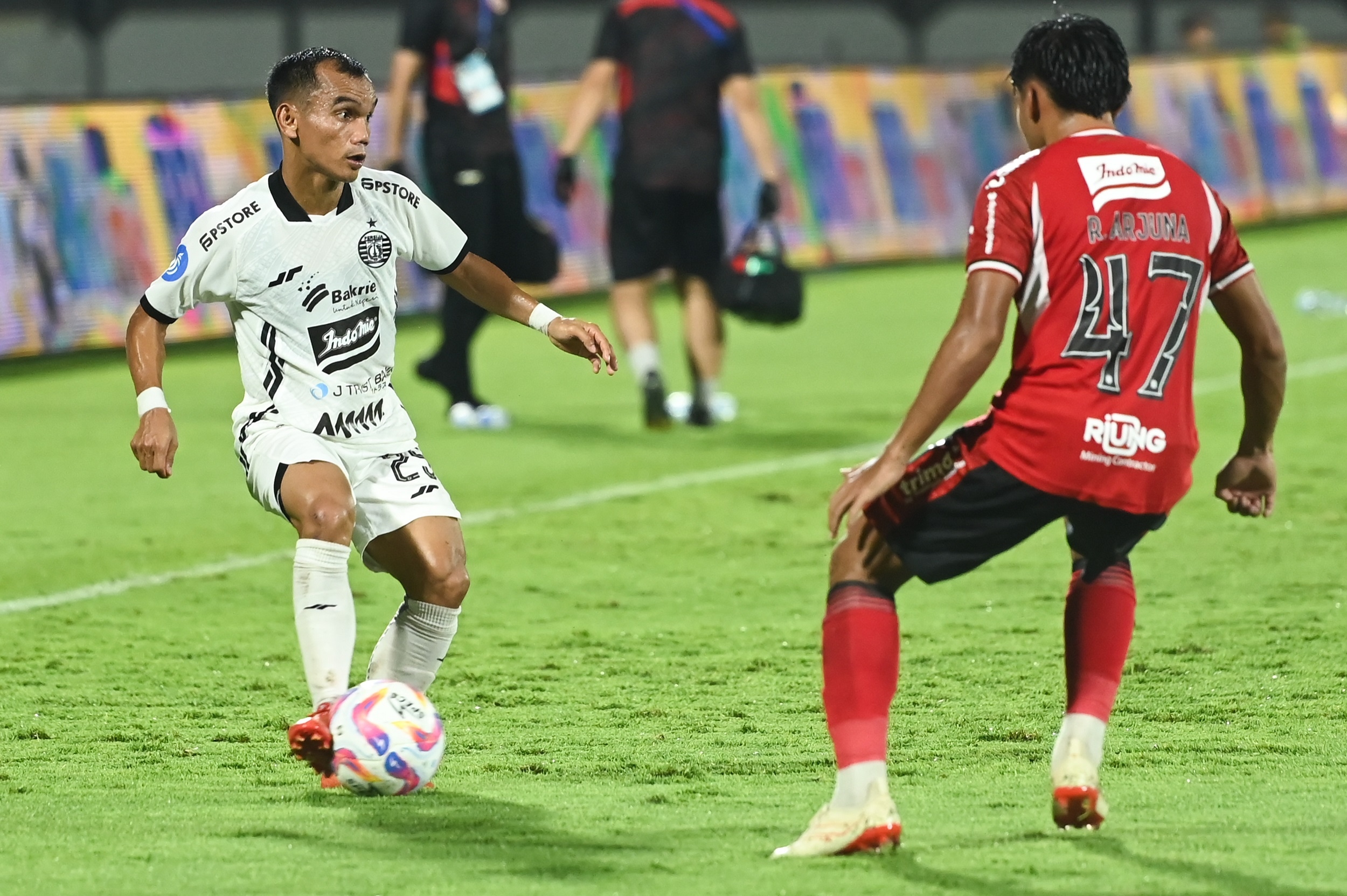 Liga 1: Resmi, Persija Jakarta Pinjamkan Riko Simanjuntak ke PSS Sleman