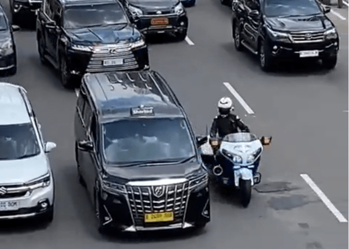 Mobil RI 36 Punya Siapa? Menteri Meutya Hafid, Budi Arie hingga Nusron Wahid Saling Bantah