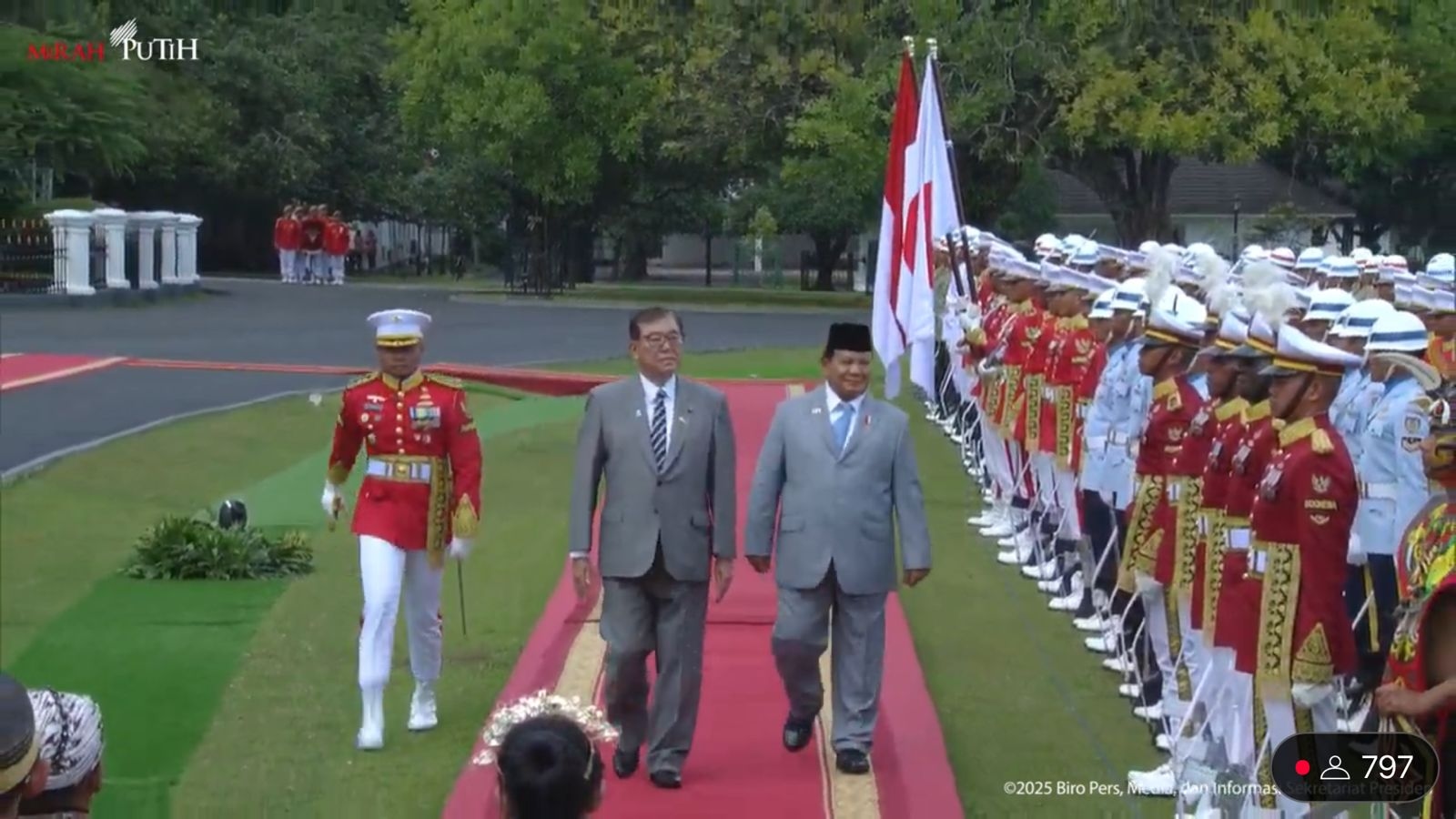 Kunjungi Prabowo di Istana Bogor, PM Jepang Disambut Dentuman Meriam