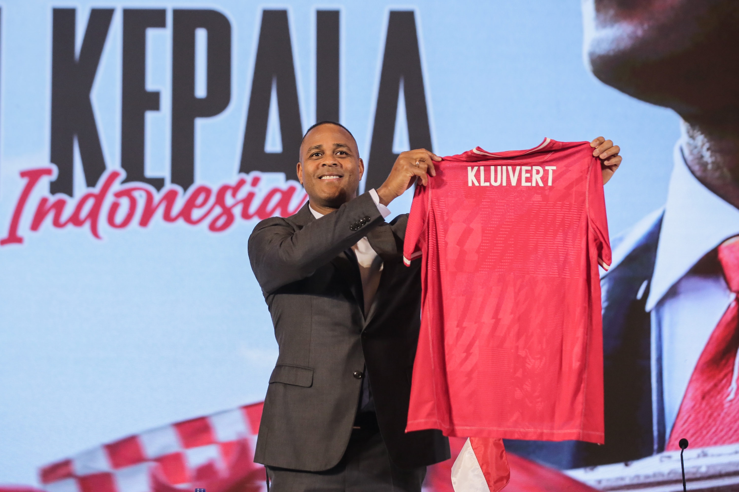 Patrick Kluivert Bakal Tambah Satu Asisten untuk Timnas Indonesia