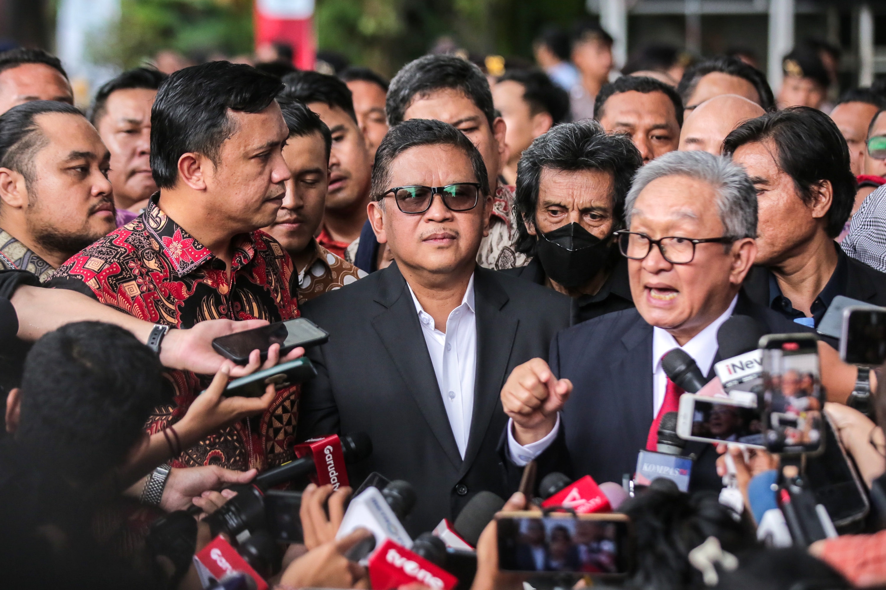 Sidang Praperadilan Hasto Kristiyanto, Kuasa Hukum Tunjukkan Bukti-bukti