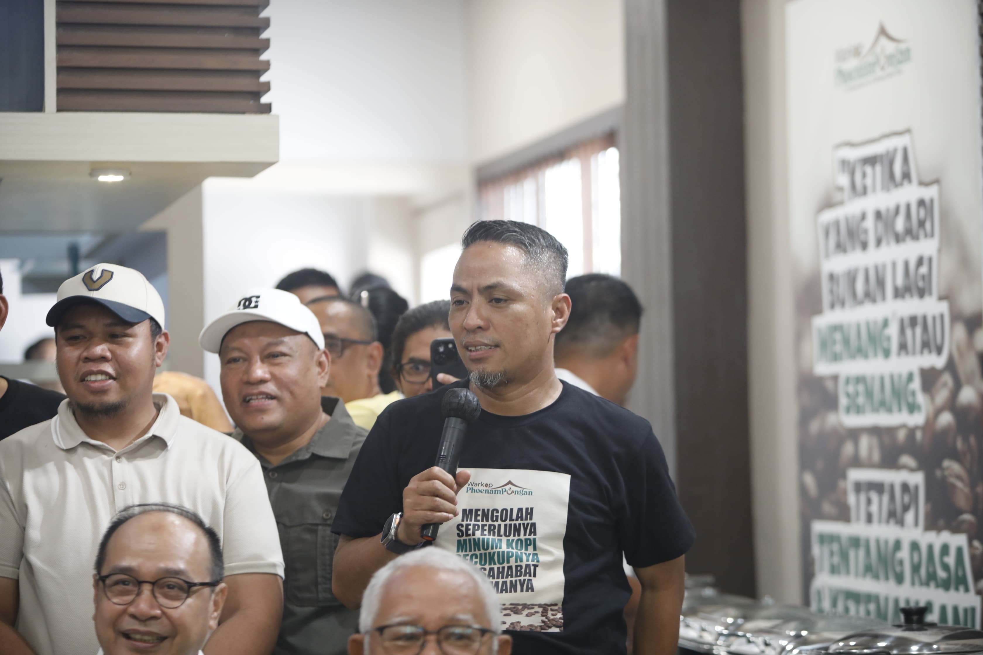 Warung Kopi Phoenampungan: Ruang Pertemuan dan Pertukaran Gagasan Para Aktivis Nasional