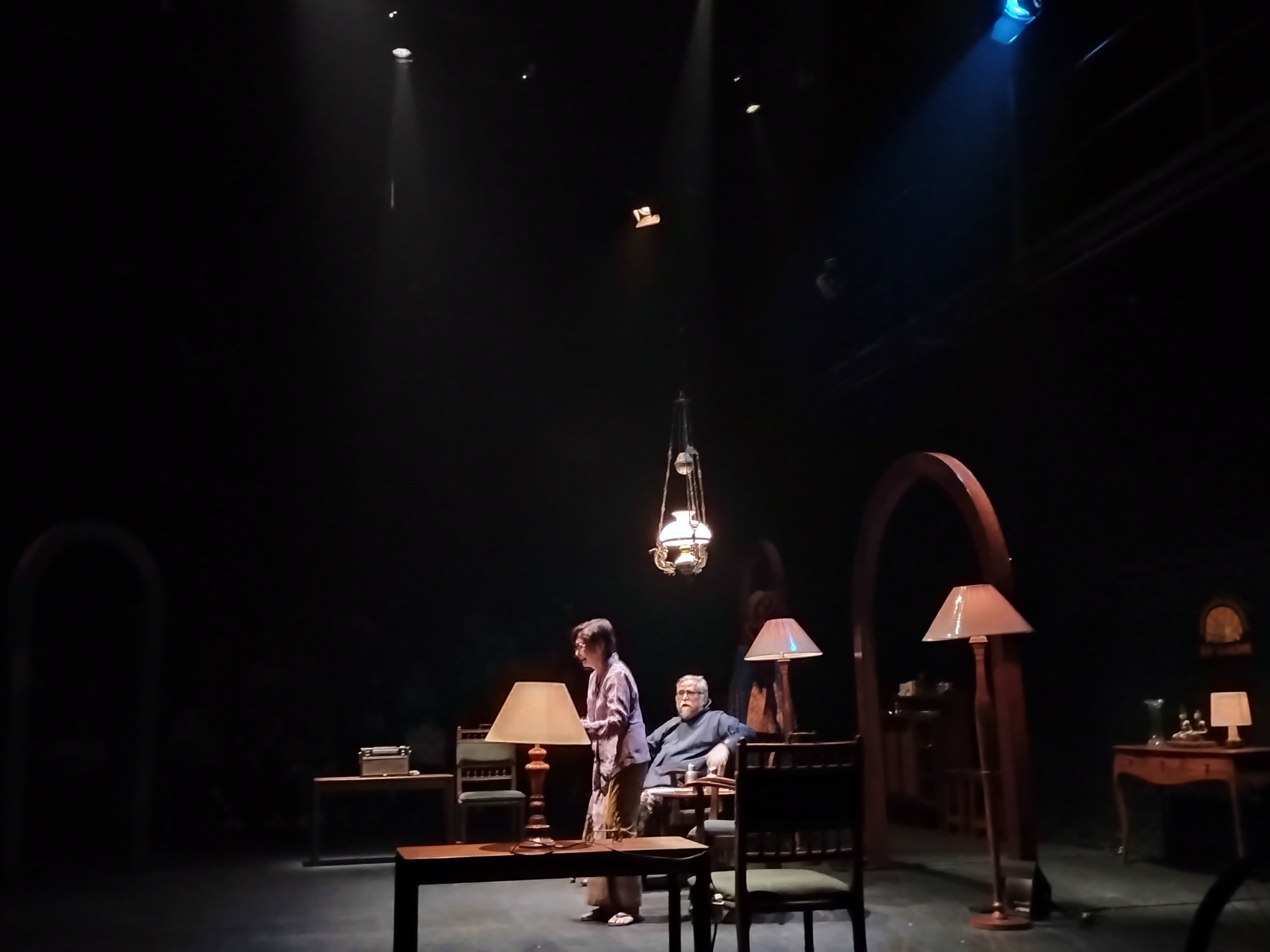 Slamet Rahardjo Bertemu Niniek L Karim Kembali di Teater Setelah 48 Tahun