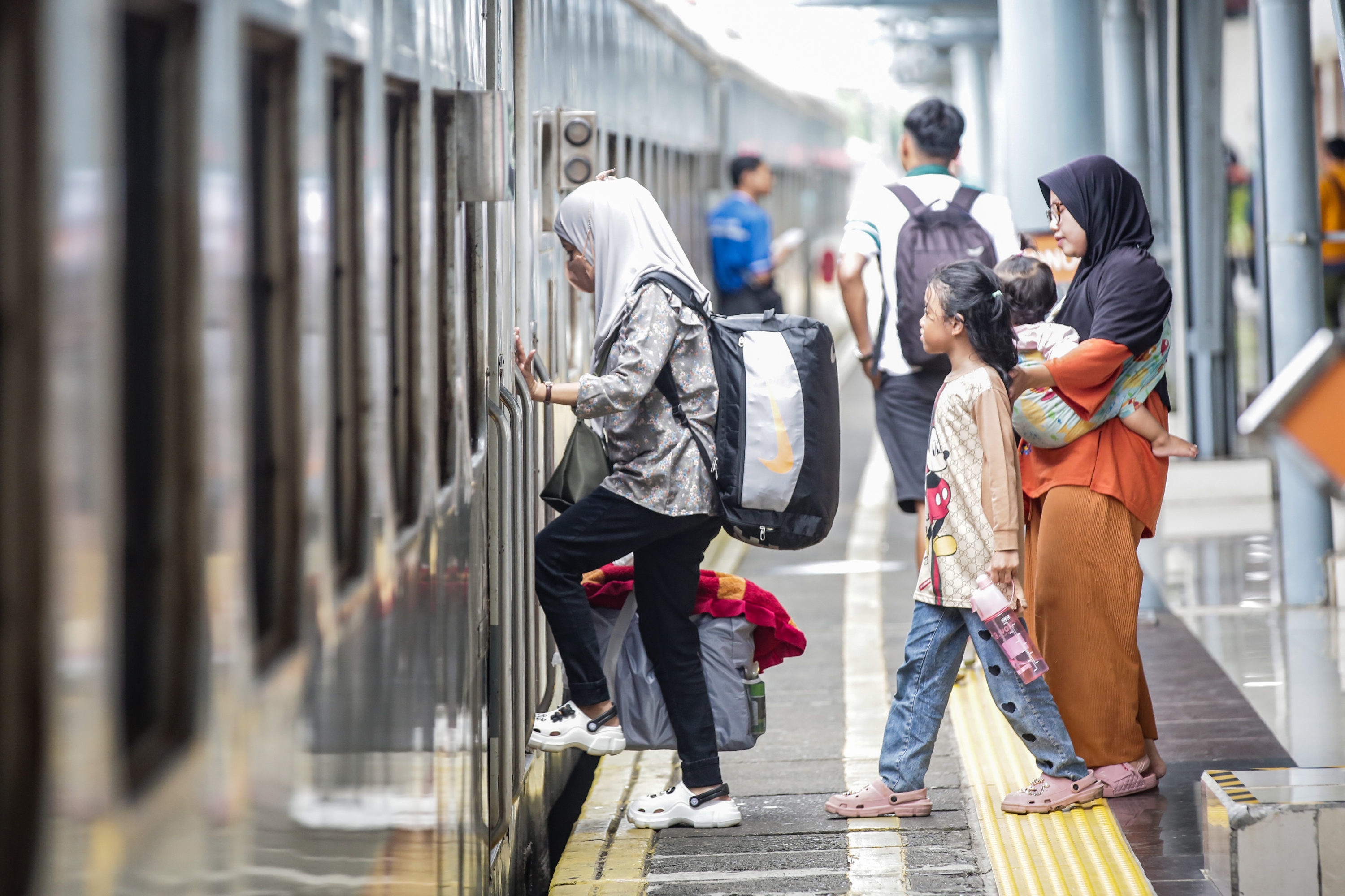 KAI Tambah 14 Perjalanan KA untuk Libur Panjang HUT ke-80 RI