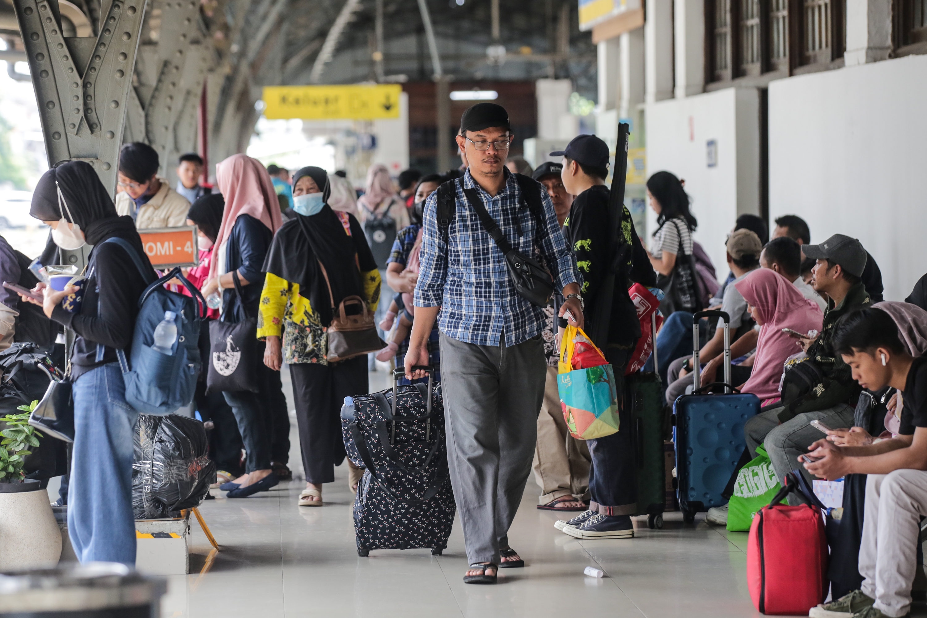 Puncak Arus Mudik, 200 Ribu Tiket Kereta Api Ludes Terjual dalam Sehari